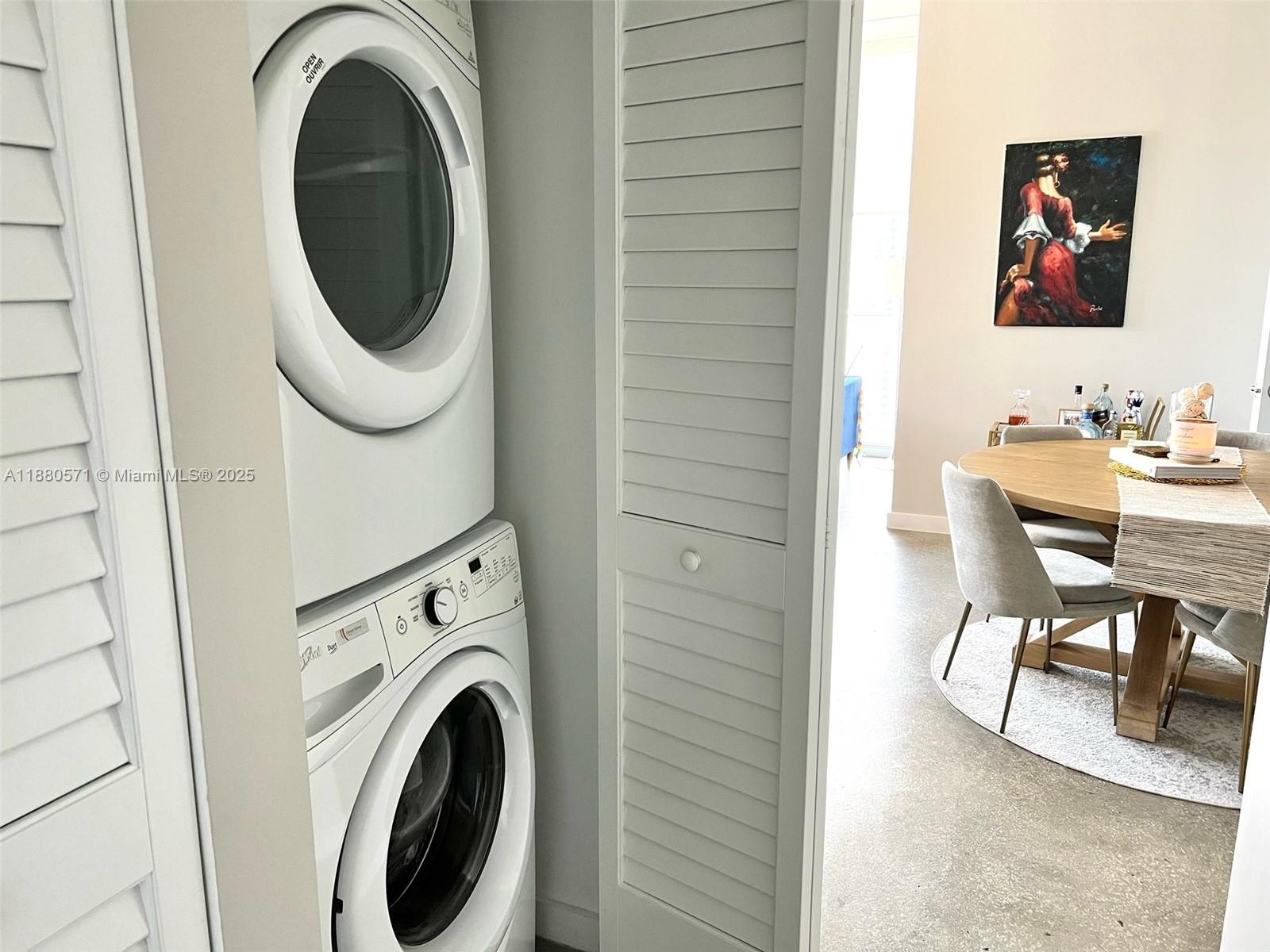 151 SE 1st St #2711, Miami FL 33131