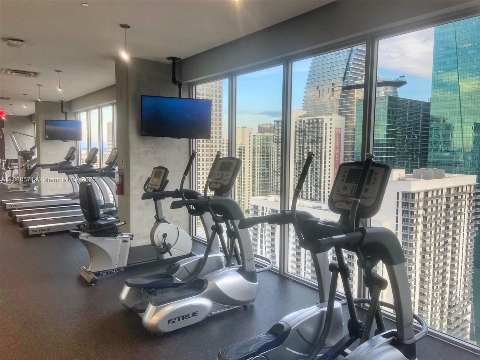 151 SE 1st St #2711, Miami FL 33131