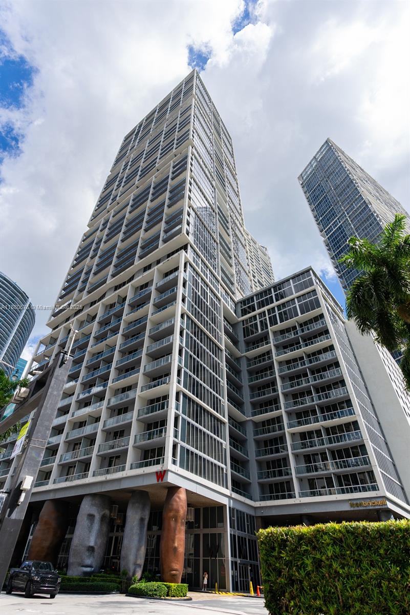 495 Brickell Ave #2102, Miami FL 33131