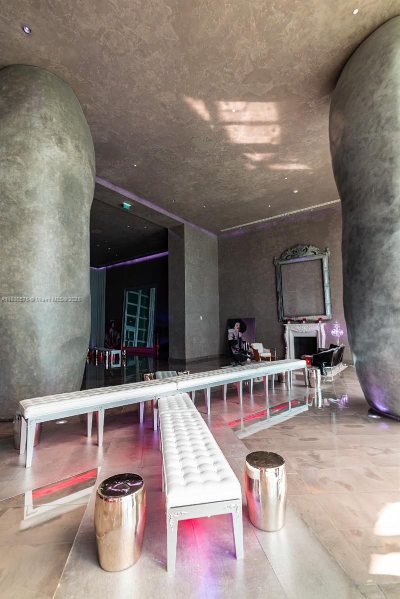 495 Brickell Ave #2102, Miami FL 33131