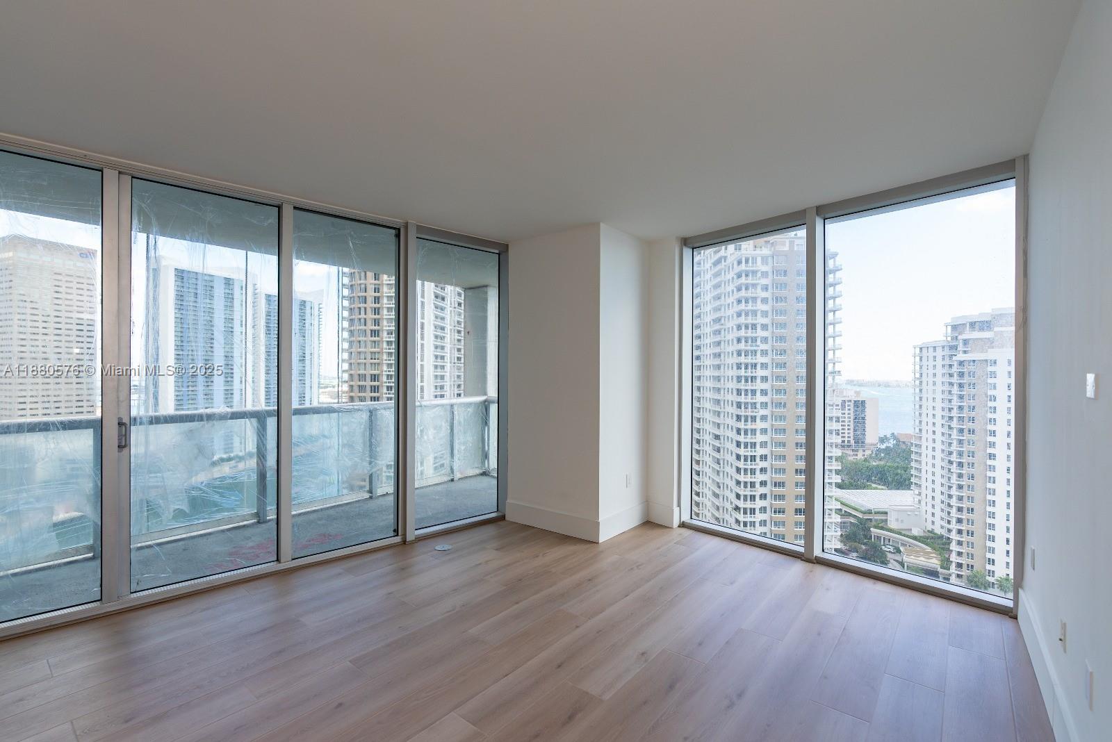 495 Brickell Ave #2102, Miami FL 33131