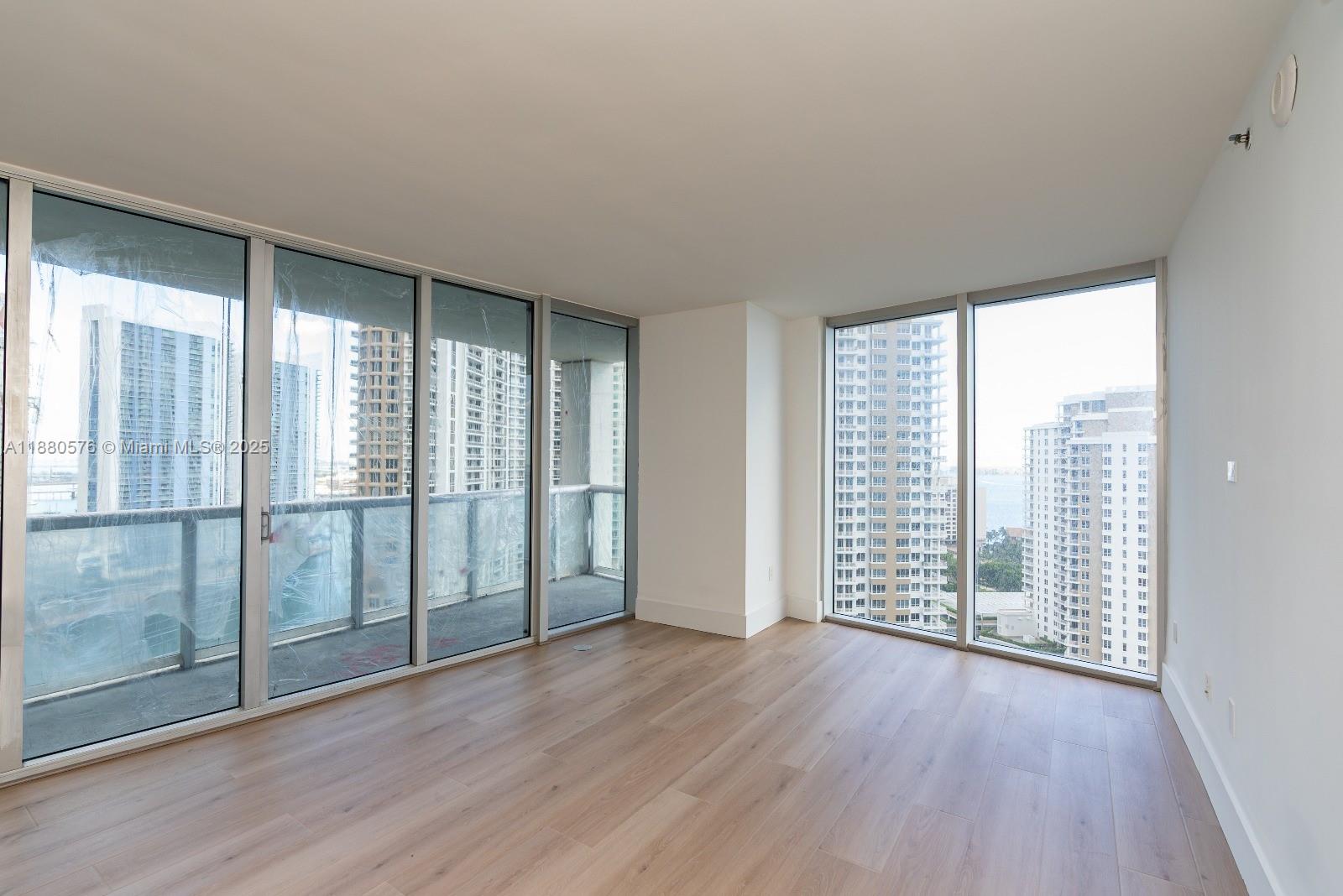 495 Brickell Ave #2102, Miami FL 33131