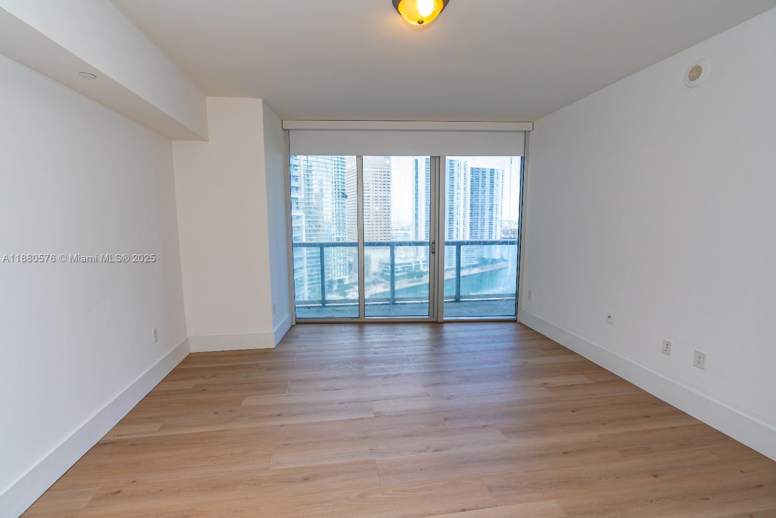 495 Brickell Ave #2102, Miami FL 33131