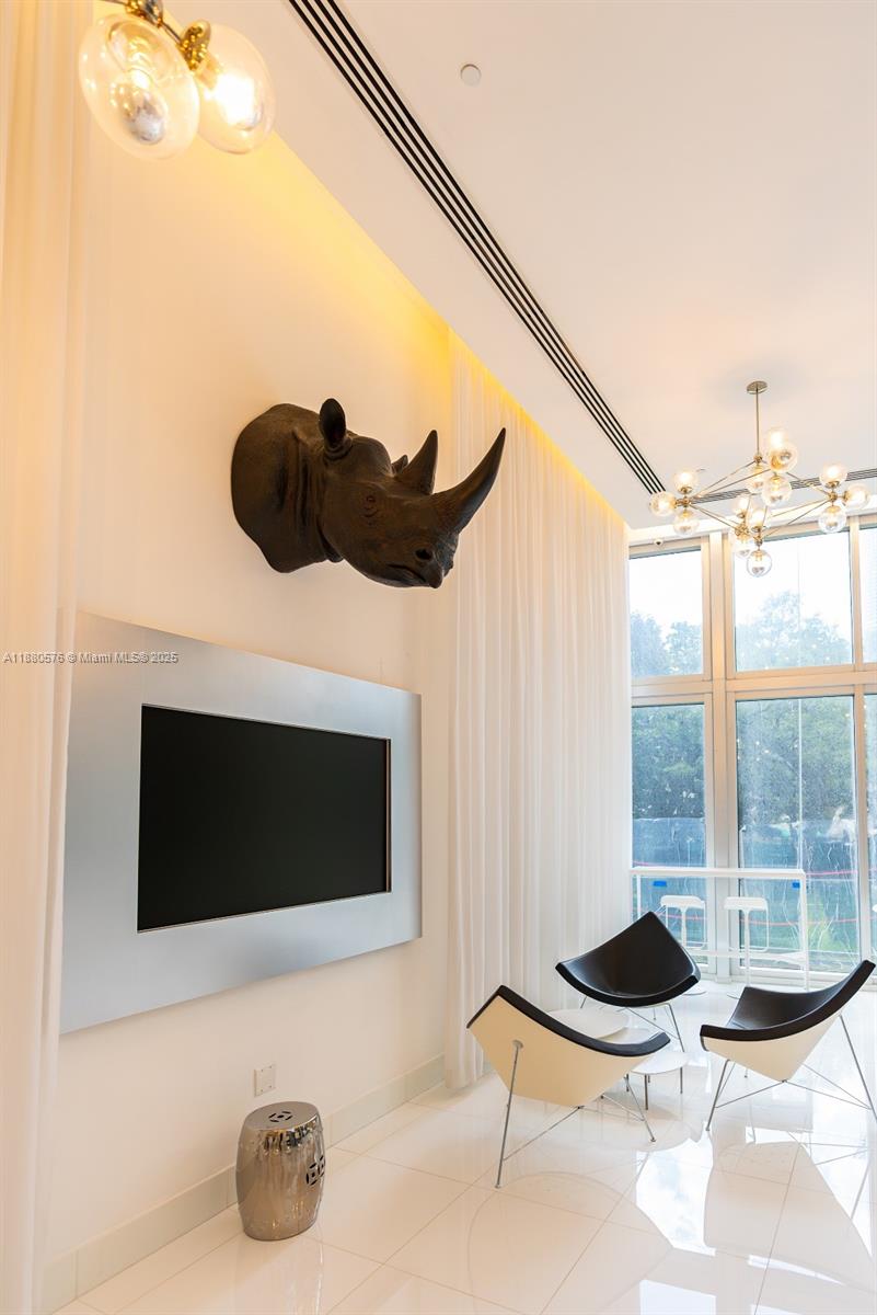 495 Brickell Ave #2102, Miami FL 33131