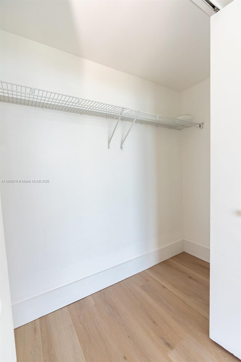 495 Brickell Ave #2102, Miami FL 33131