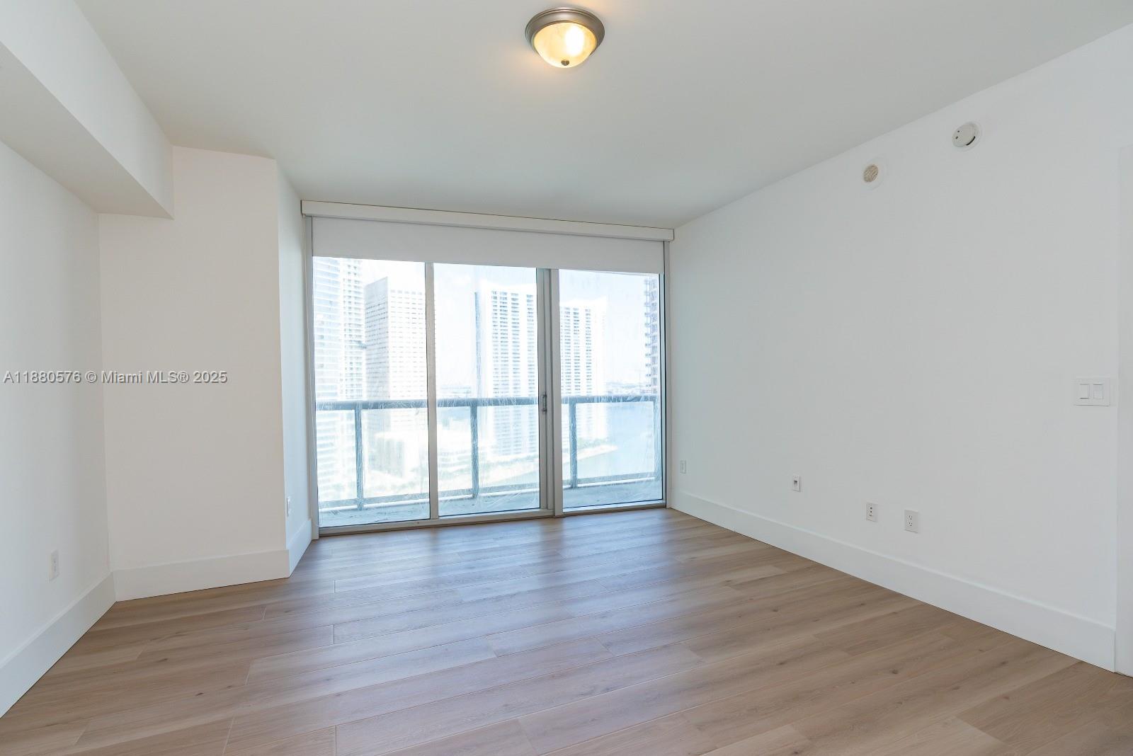495 Brickell Ave #2102, Miami FL 33131