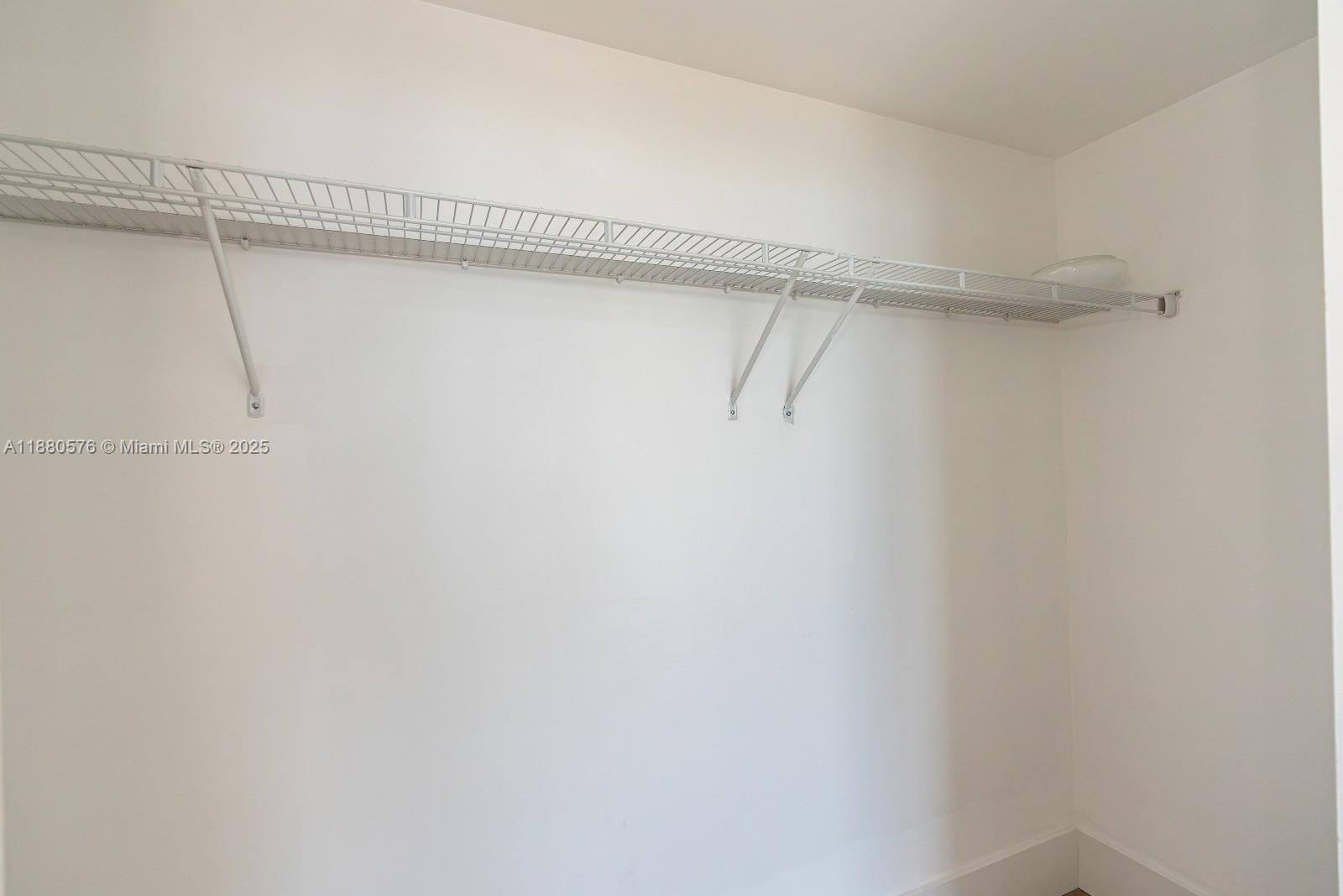 495 Brickell Ave #2102, Miami FL 33131