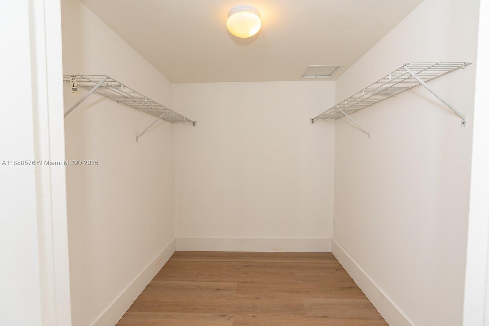 495 Brickell Ave #2102, Miami FL 33131