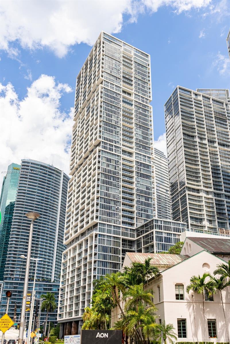 495 Brickell Ave #2102, Miami FL 33131