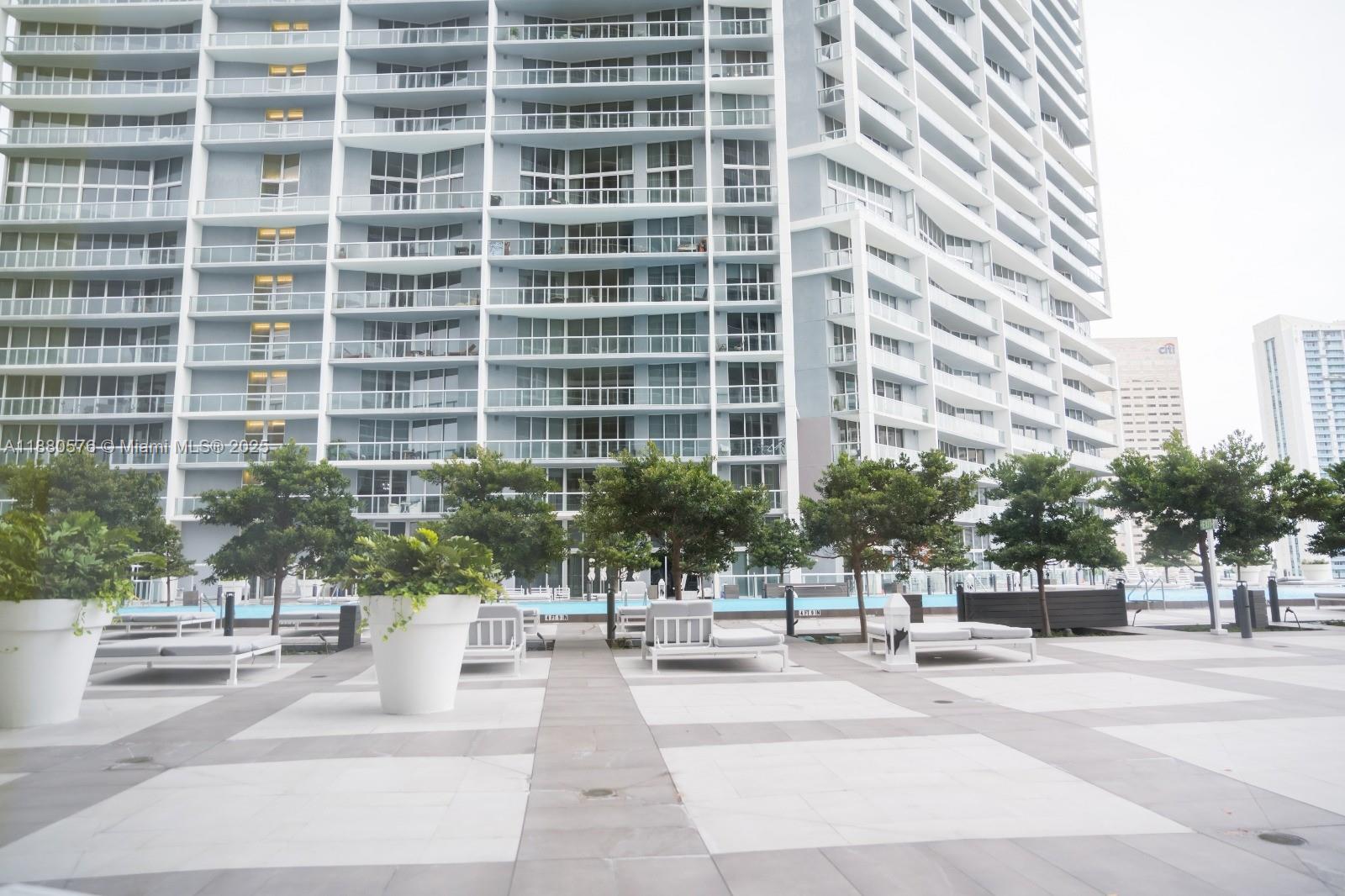 495 Brickell Ave #2102, Miami FL 33131
