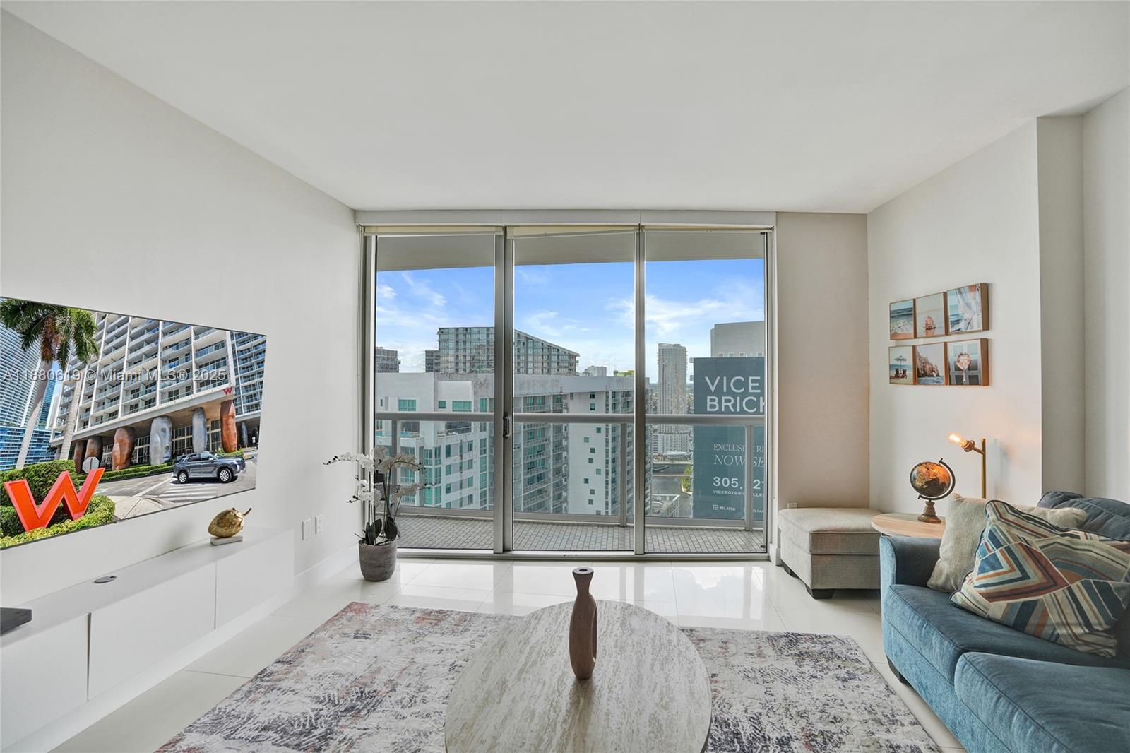 485 Brickell Ave #4207, Miami FL 33131