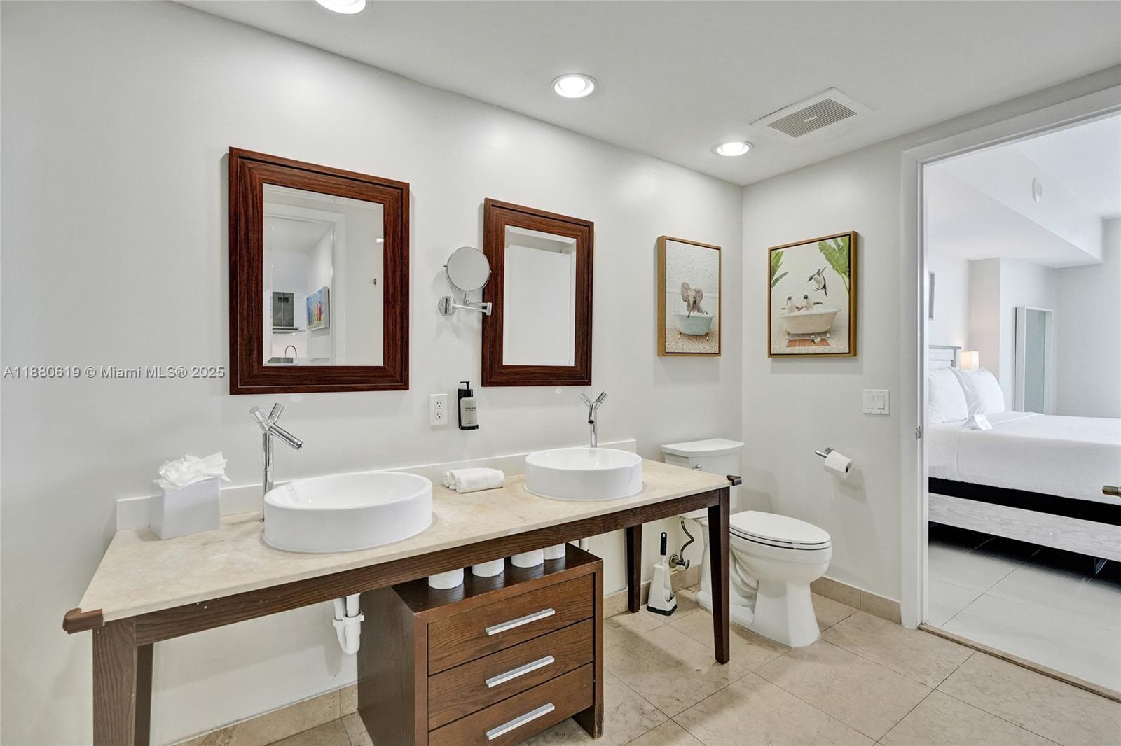 485 Brickell Ave #4207, Miami FL 33131