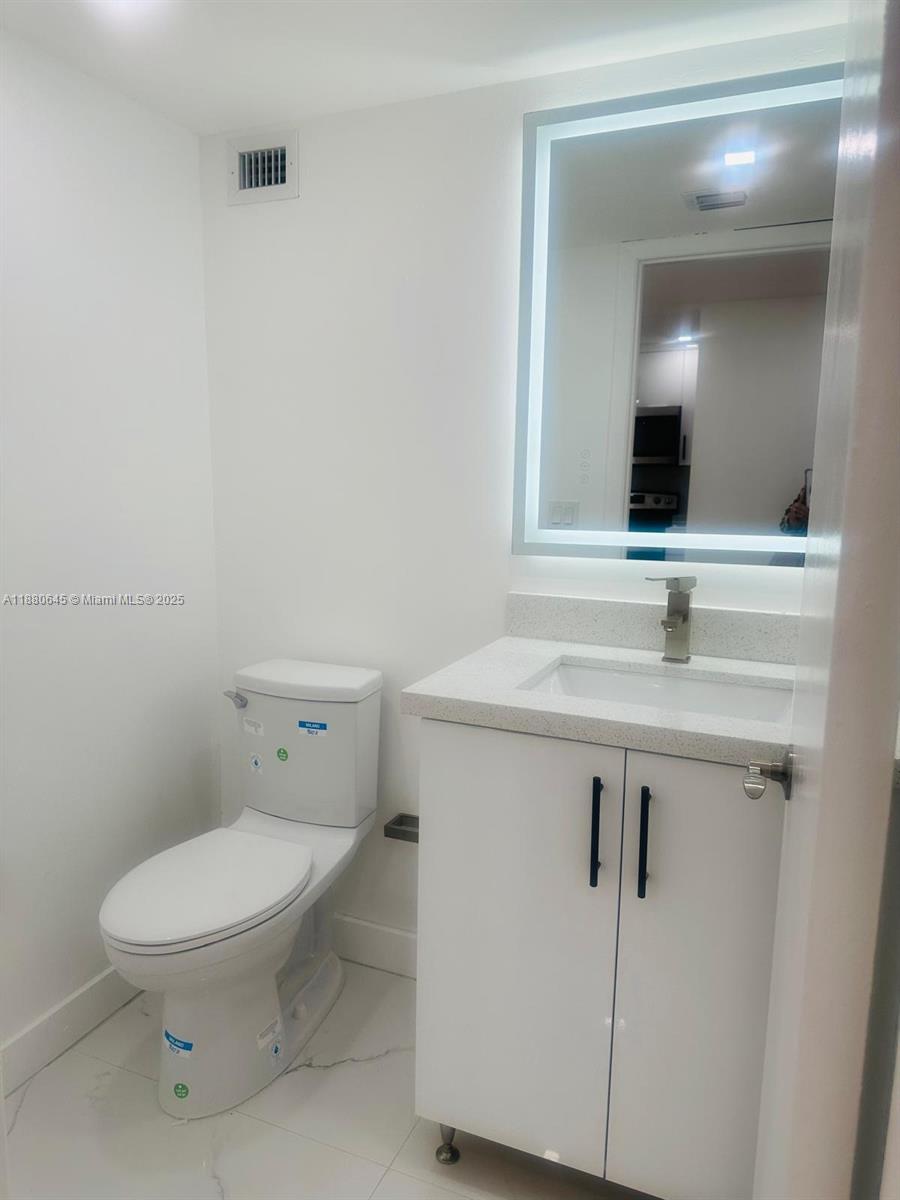 1915 Brickell Ave #604, Miami FL 33129