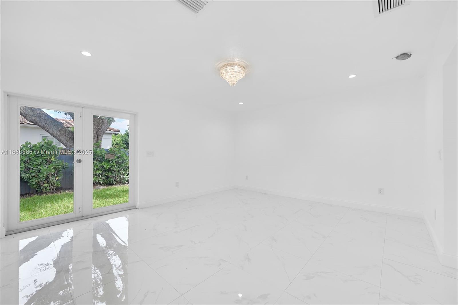11102 NE 9th Ct, Biscayne Park FL 33161
