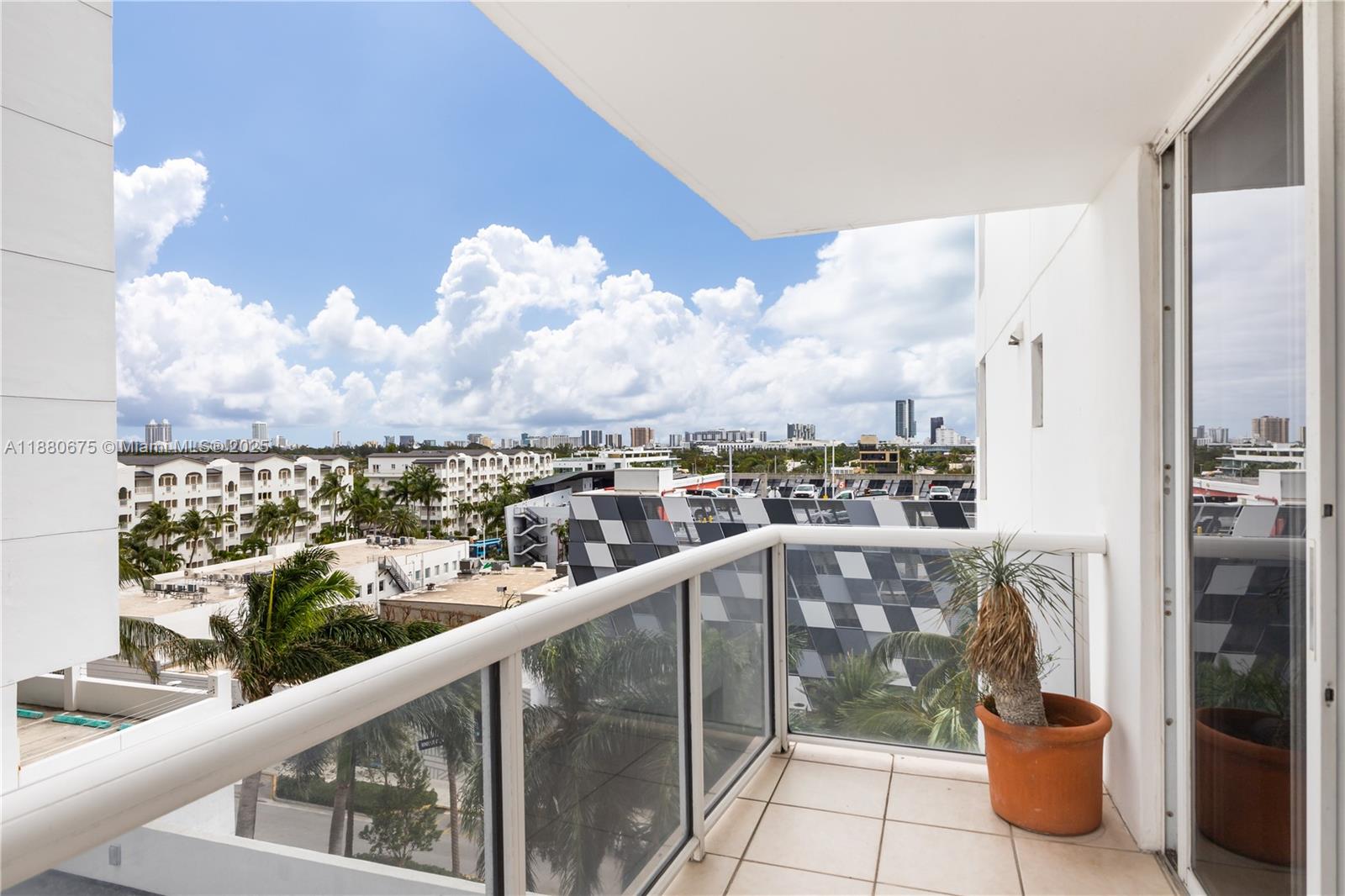 1800 Sunset Harbour Dr #815, Miami Beach FL 33139