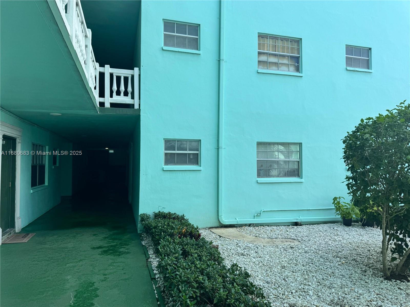 4141 NW 44th Ave #117, Lauderdale Lakes FL 33319