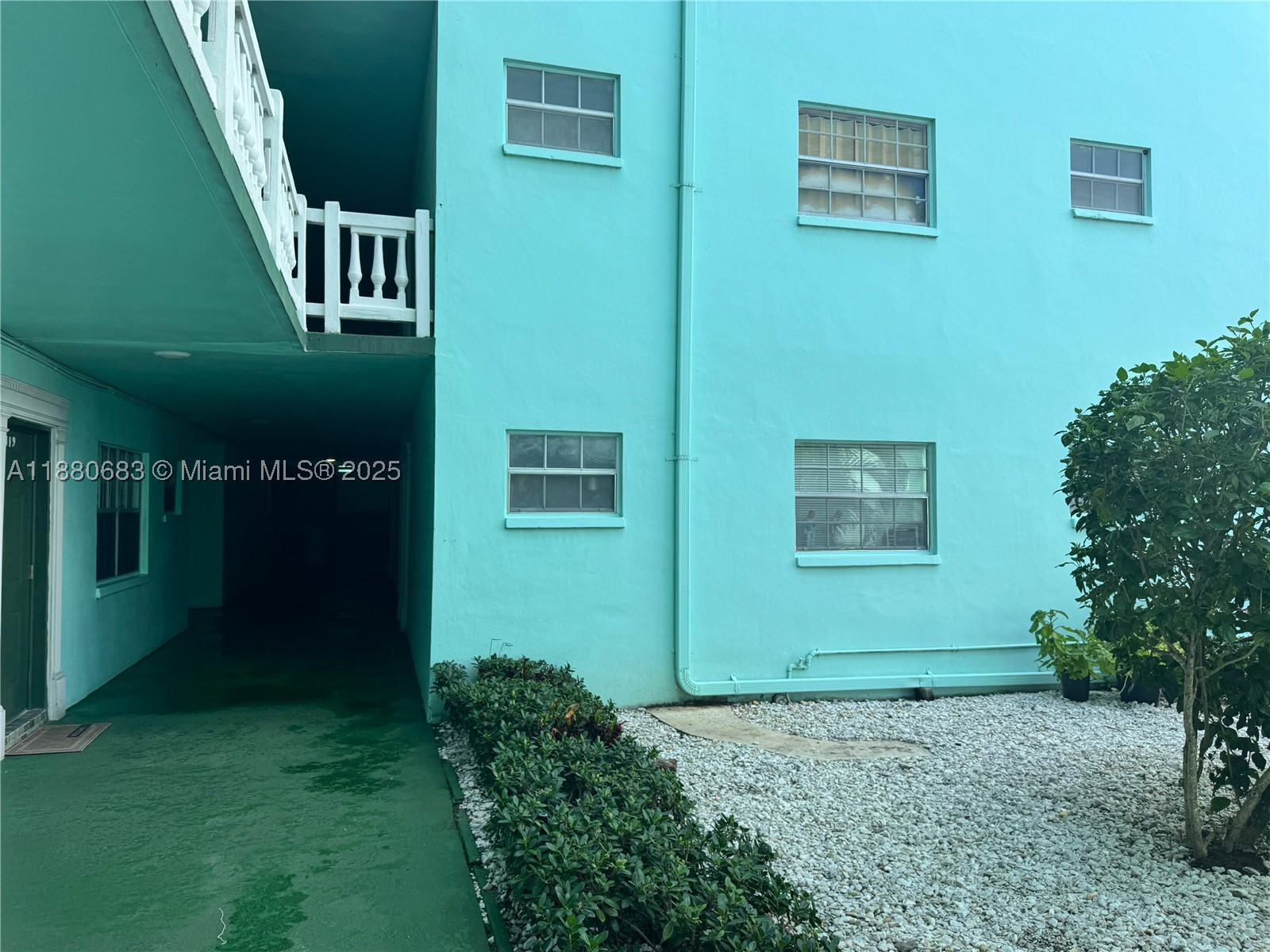 4141 NW 44th Ave #117, Lauderdale Lakes FL 33319