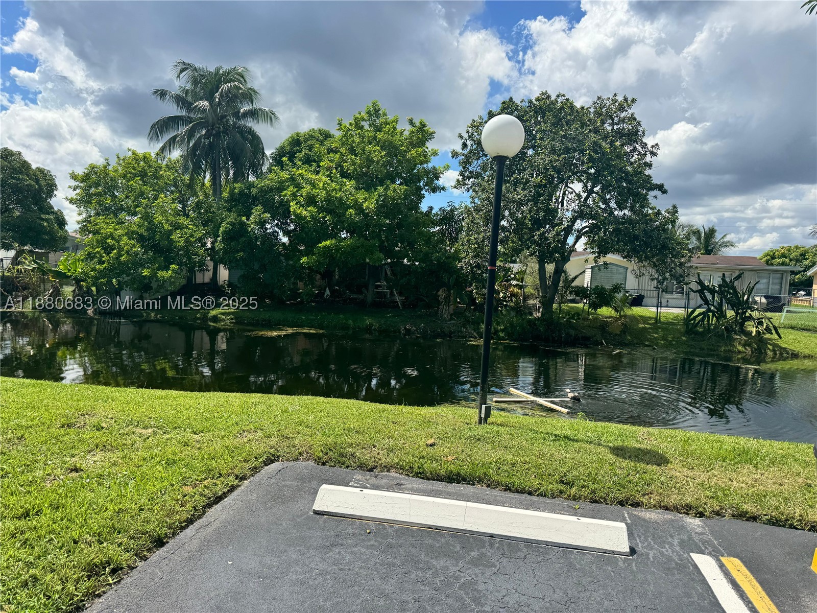 4141 NW 44th Ave #117, Lauderdale Lakes FL 33319