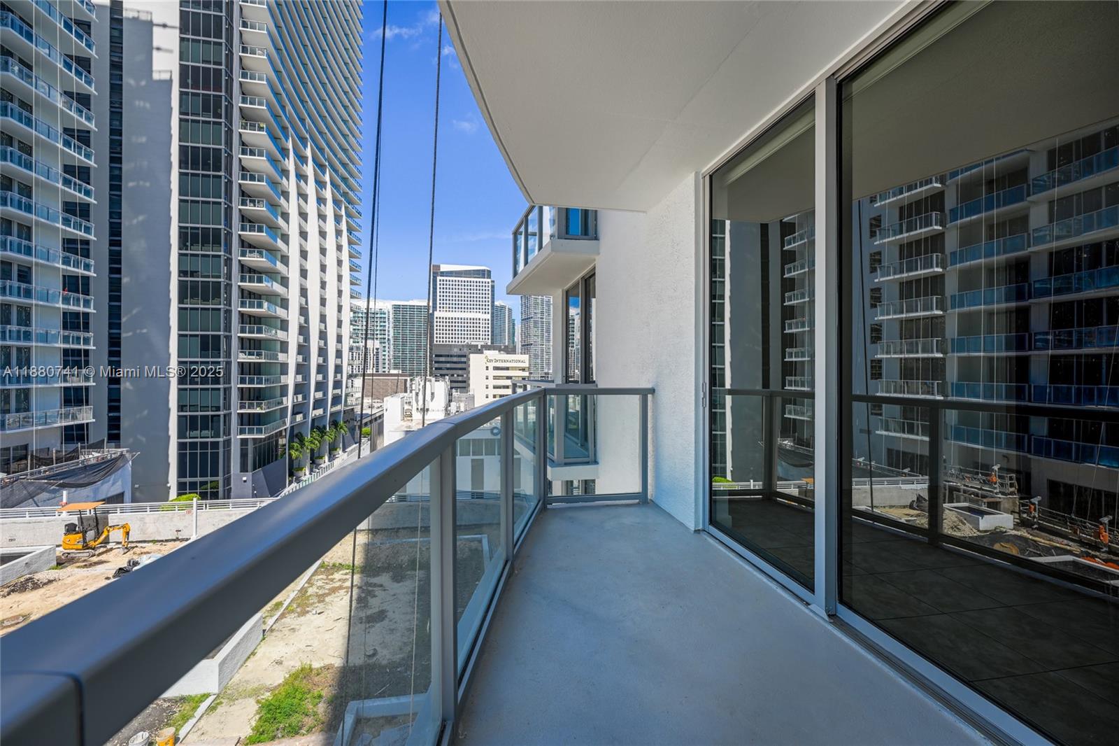 1060 Brickell Avenue #1515, Miami FL 33131