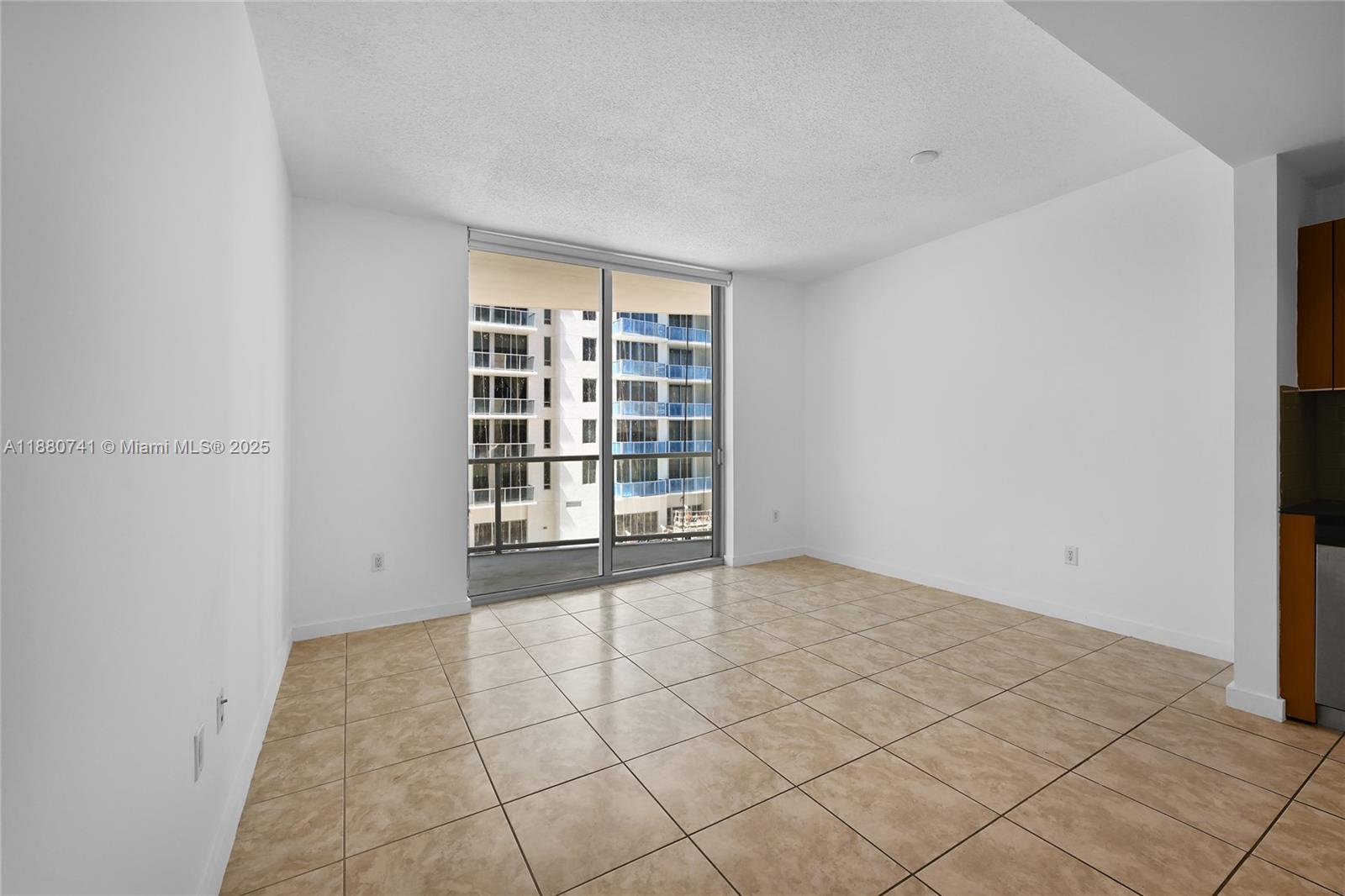 1060 Brickell Avenue #1515, Miami FL 33131