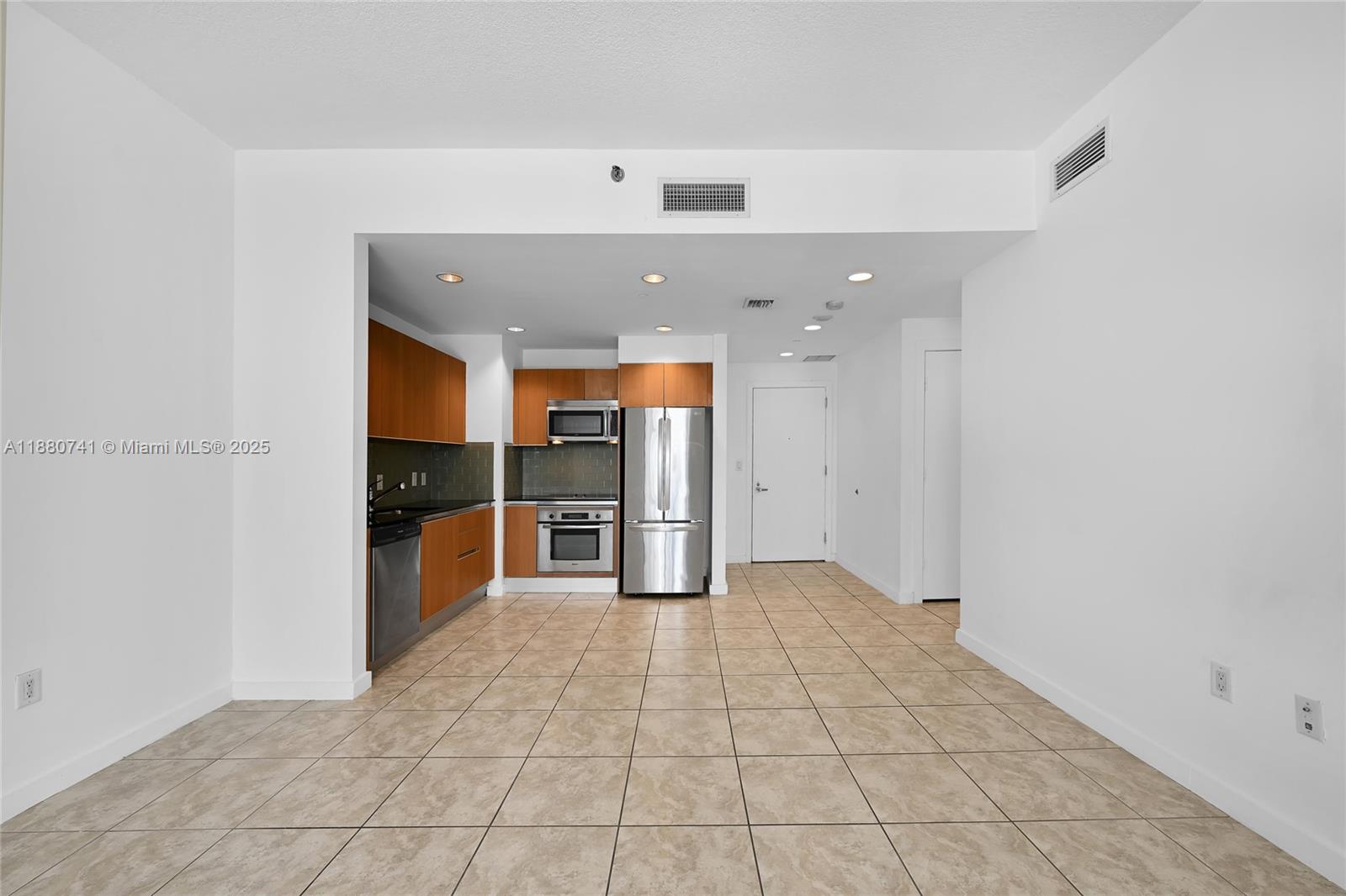 1060 Brickell Avenue #1515, Miami FL 33131