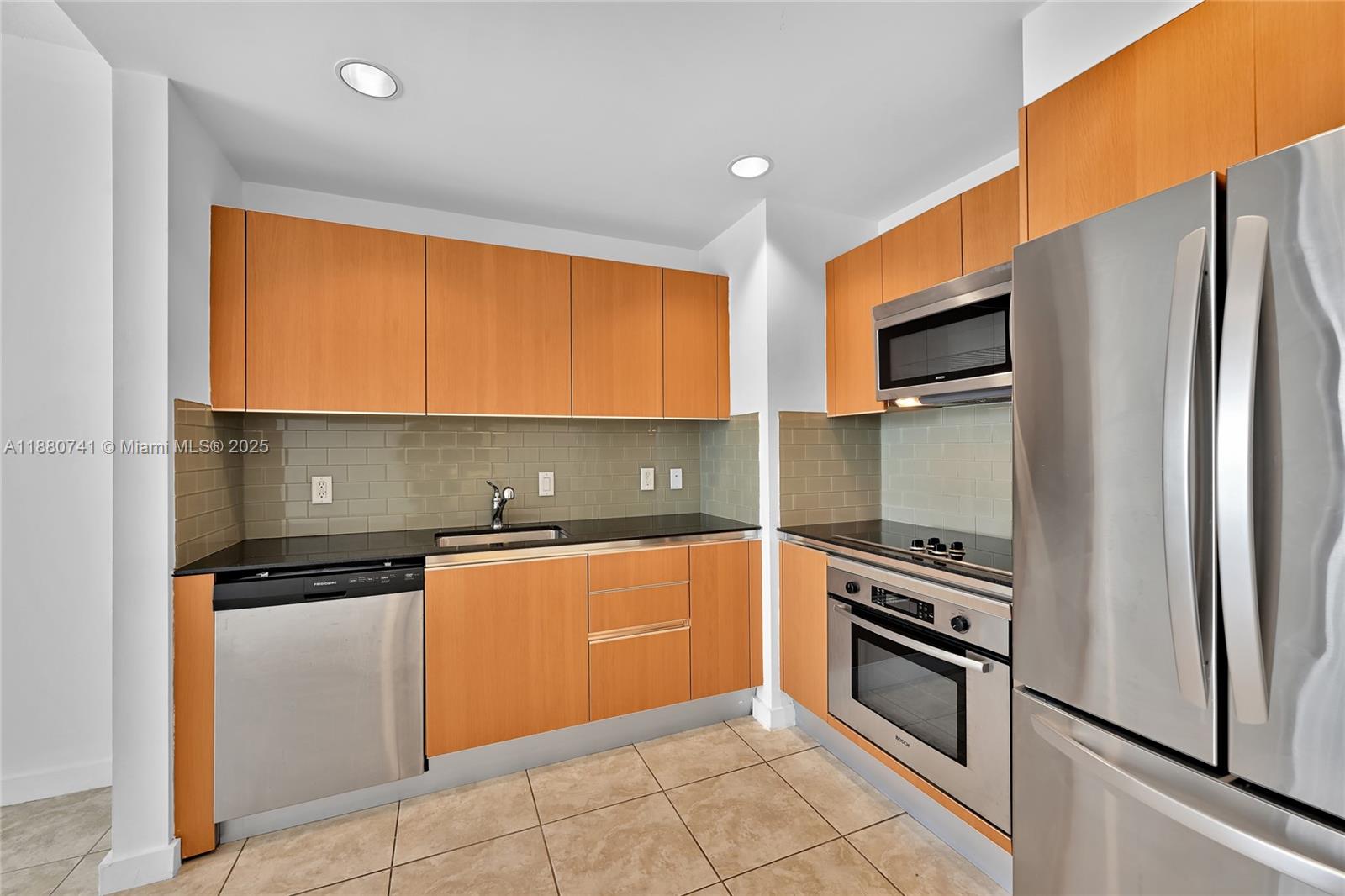 1060 Brickell Avenue #1515, Miami FL 33131