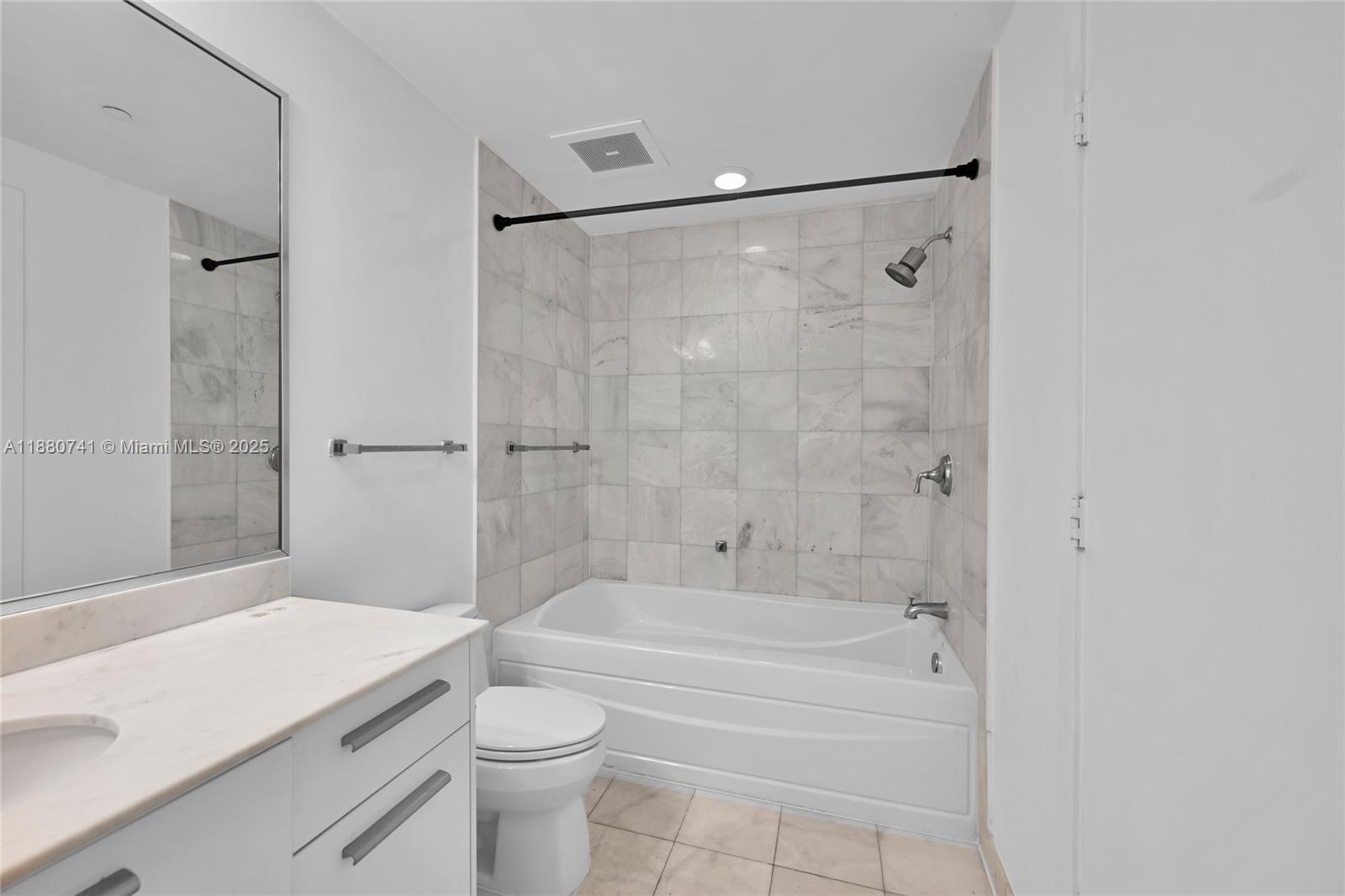 1060 Brickell Avenue #1515, Miami FL 33131