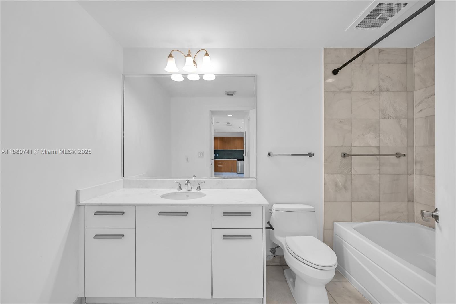 1060 Brickell Avenue #1515, Miami FL 33131