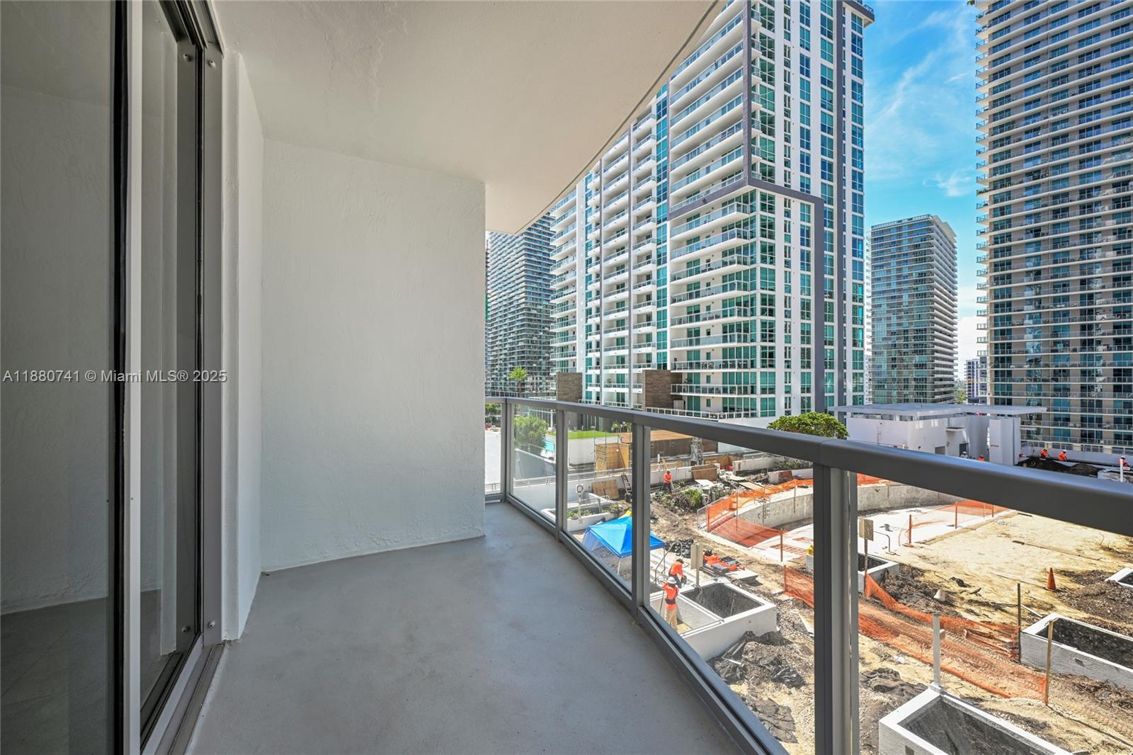 1060 Brickell Avenue #1515, Miami FL 33131