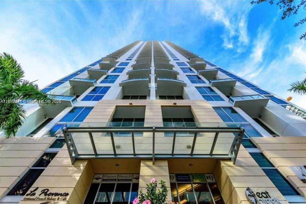 1060 Brickell Avenue #1515, Miami FL 33131
