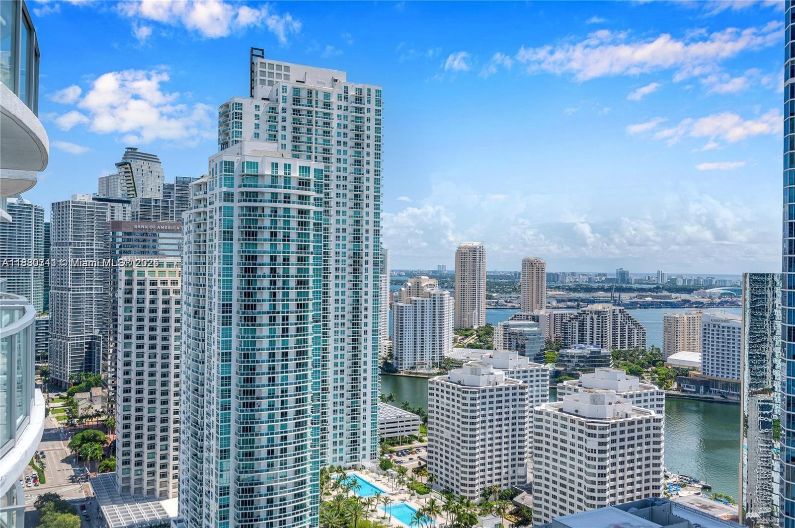 1060 Brickell Avenue #1515, Miami FL 33131