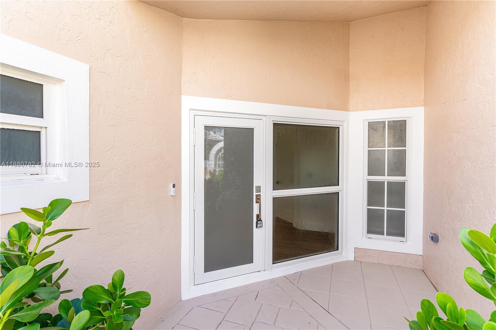 9041 Baybury Ln, West Palm Beach FL 33411