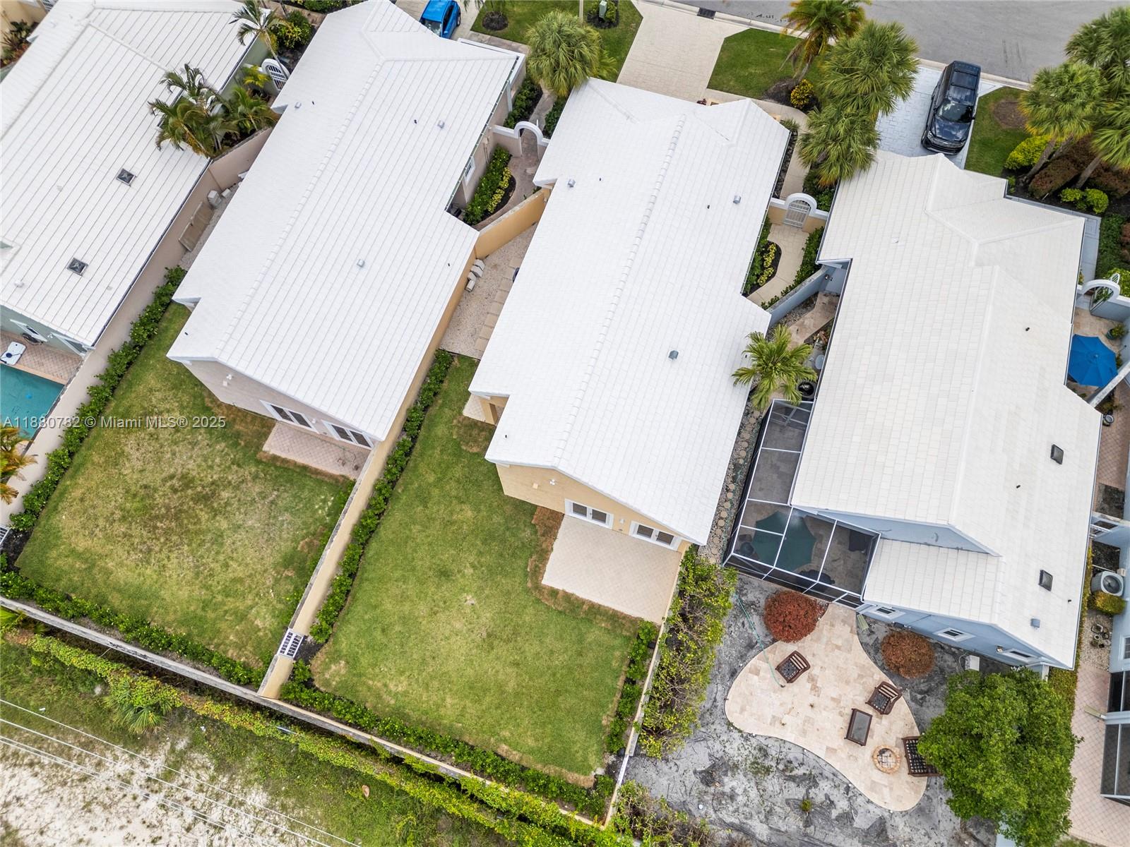 9041 Baybury Ln, West Palm Beach FL 33411