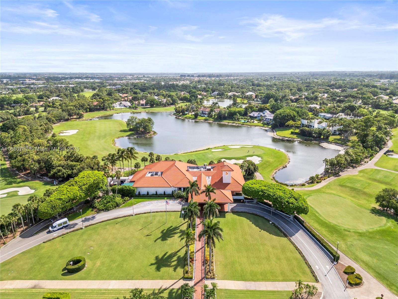 9041 Baybury Ln, West Palm Beach FL 33411