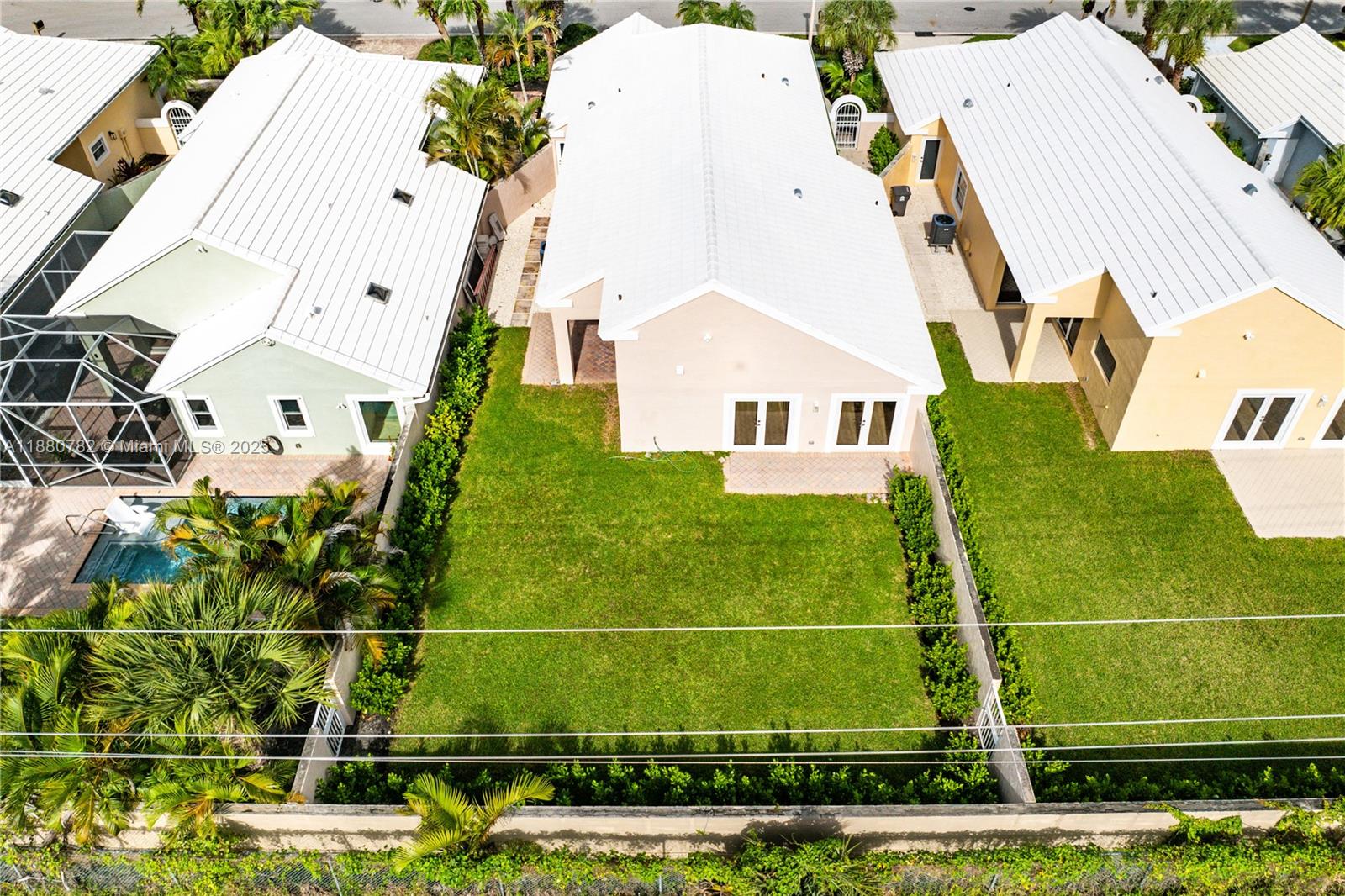 9041 Baybury Ln, West Palm Beach FL 33411