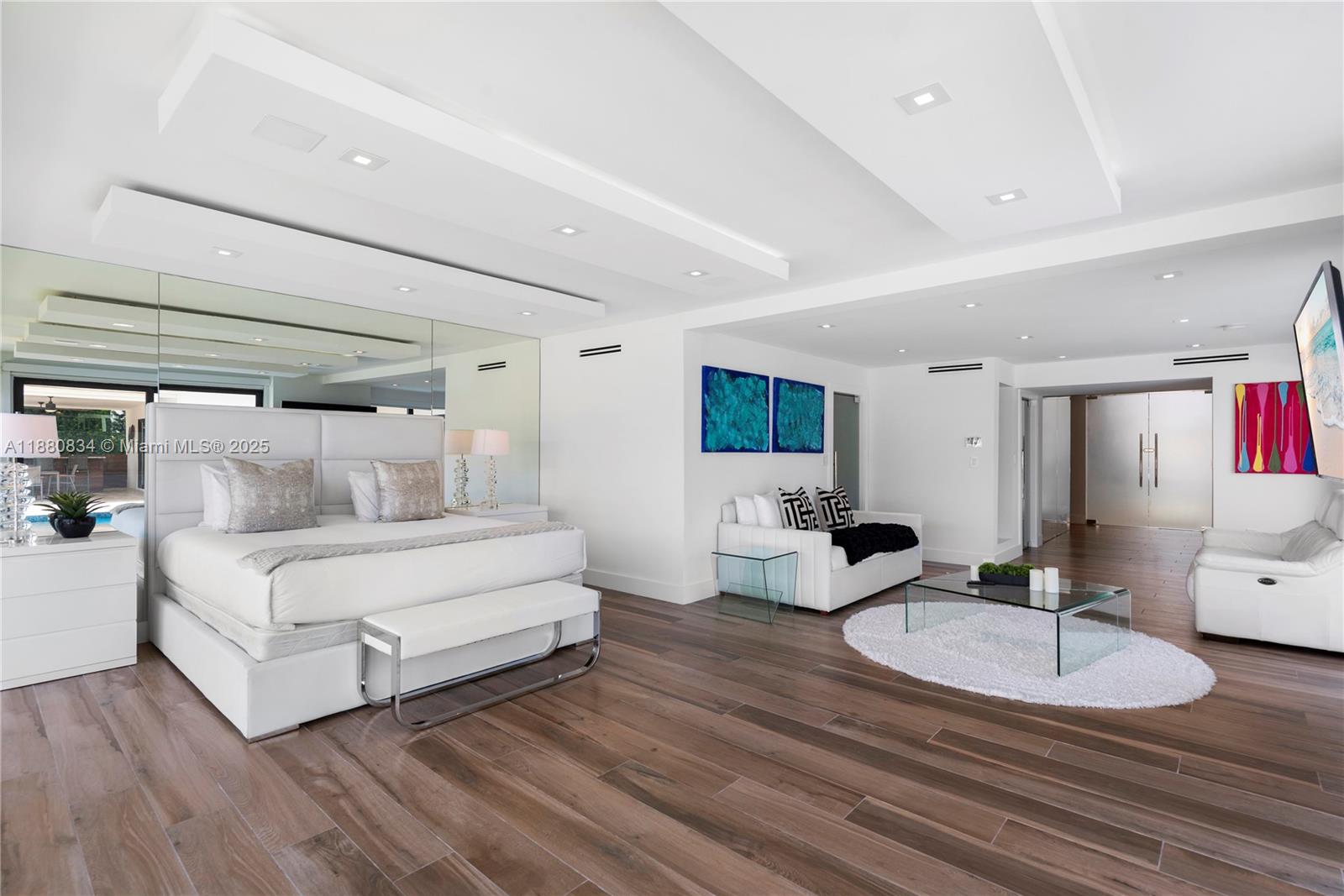 1025 Diplomat Parkway, Hollywood FL 33019