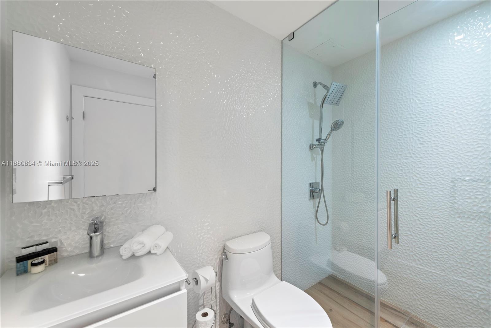 1025 Diplomat Parkway, Hollywood FL 33019