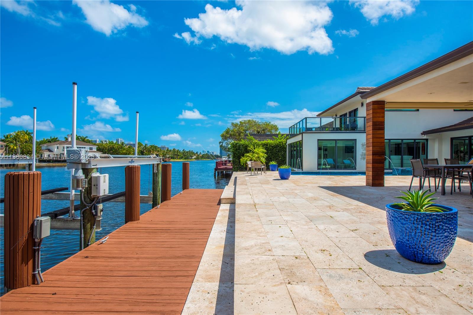 1025 Diplomat Parkway, Hollywood FL 33019