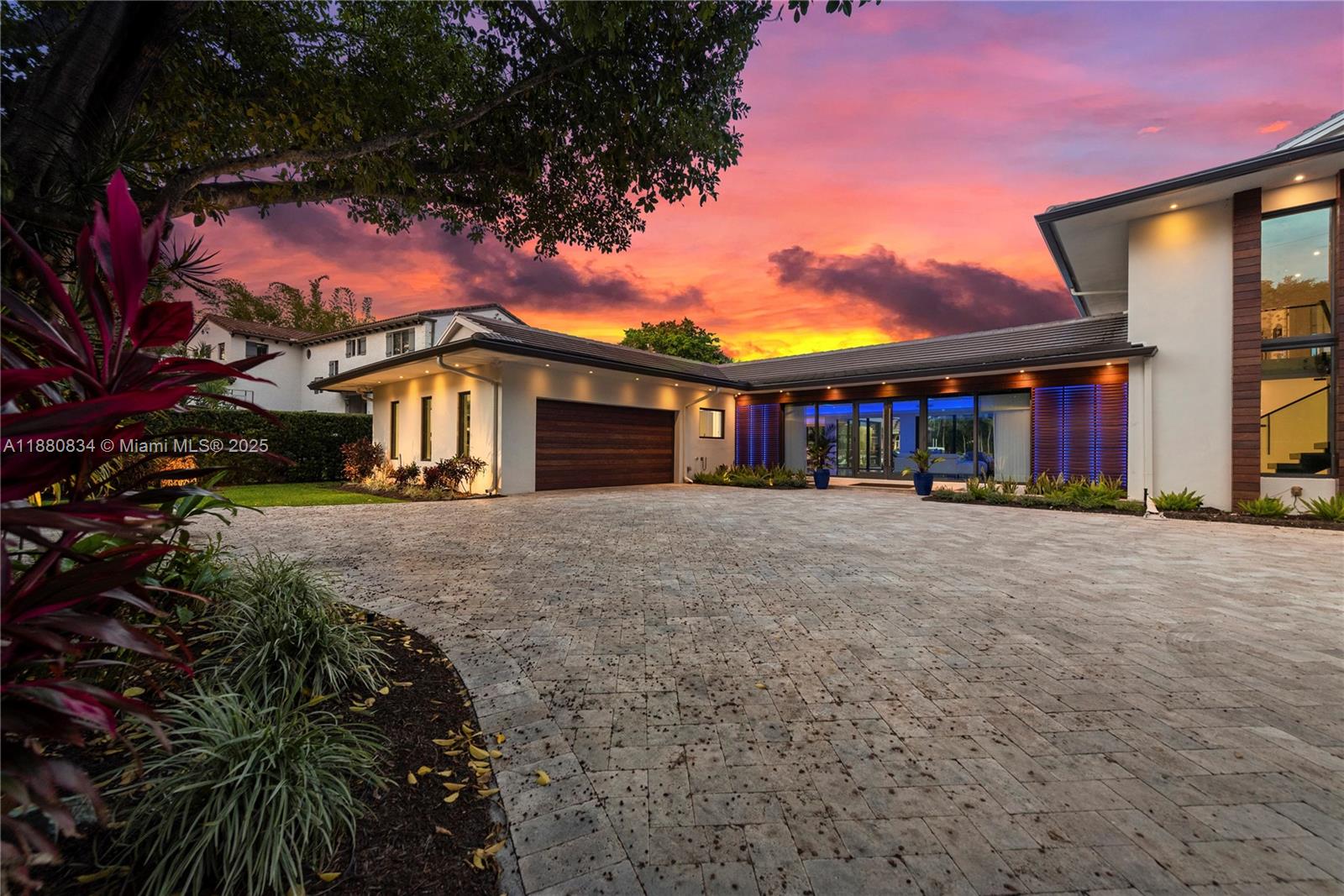 1025 Diplomat Parkway, Hollywood FL 33019