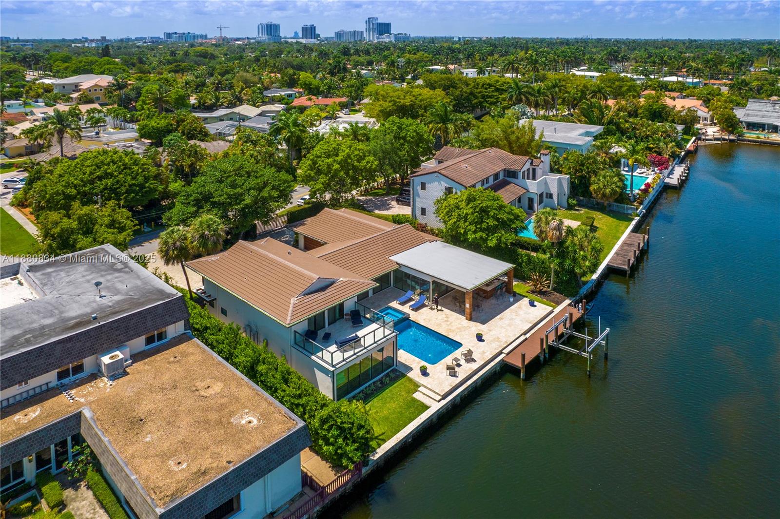 1025 Diplomat Parkway, Hollywood FL 33019
