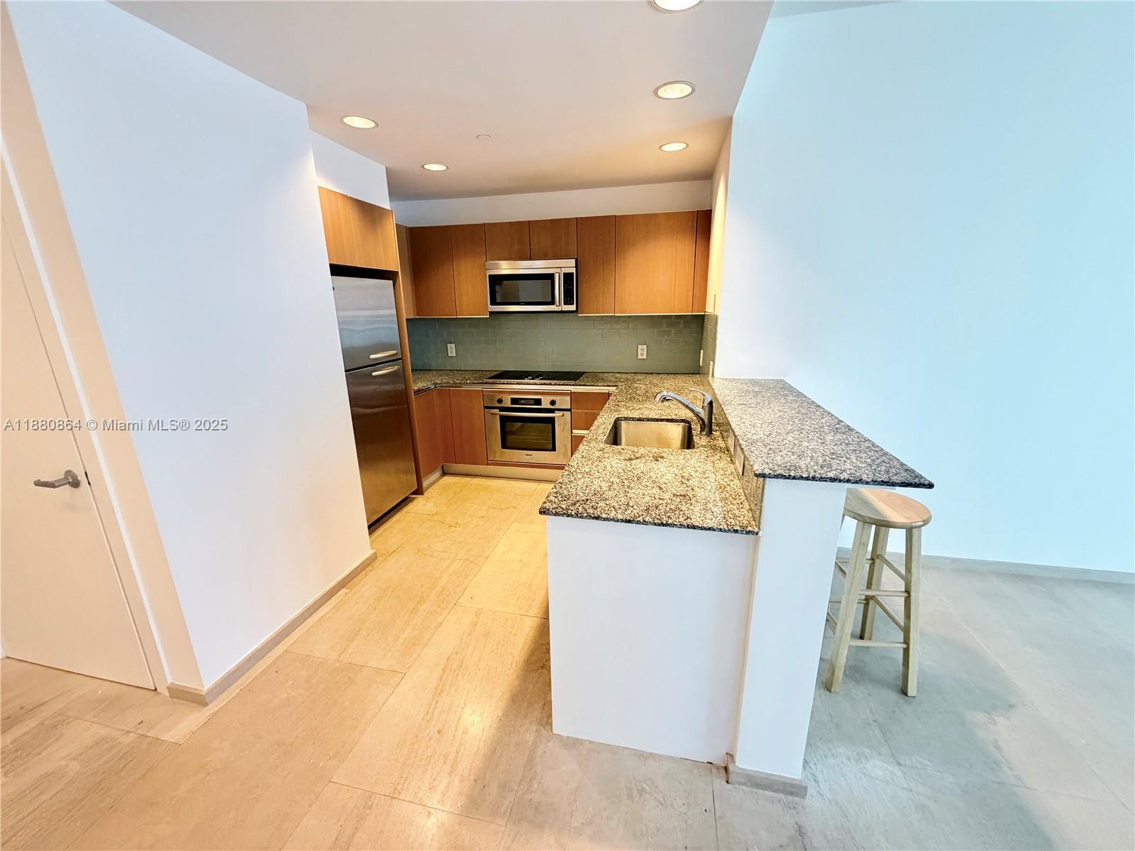 1050 Brickell Ave #2206, Miami FL 33131