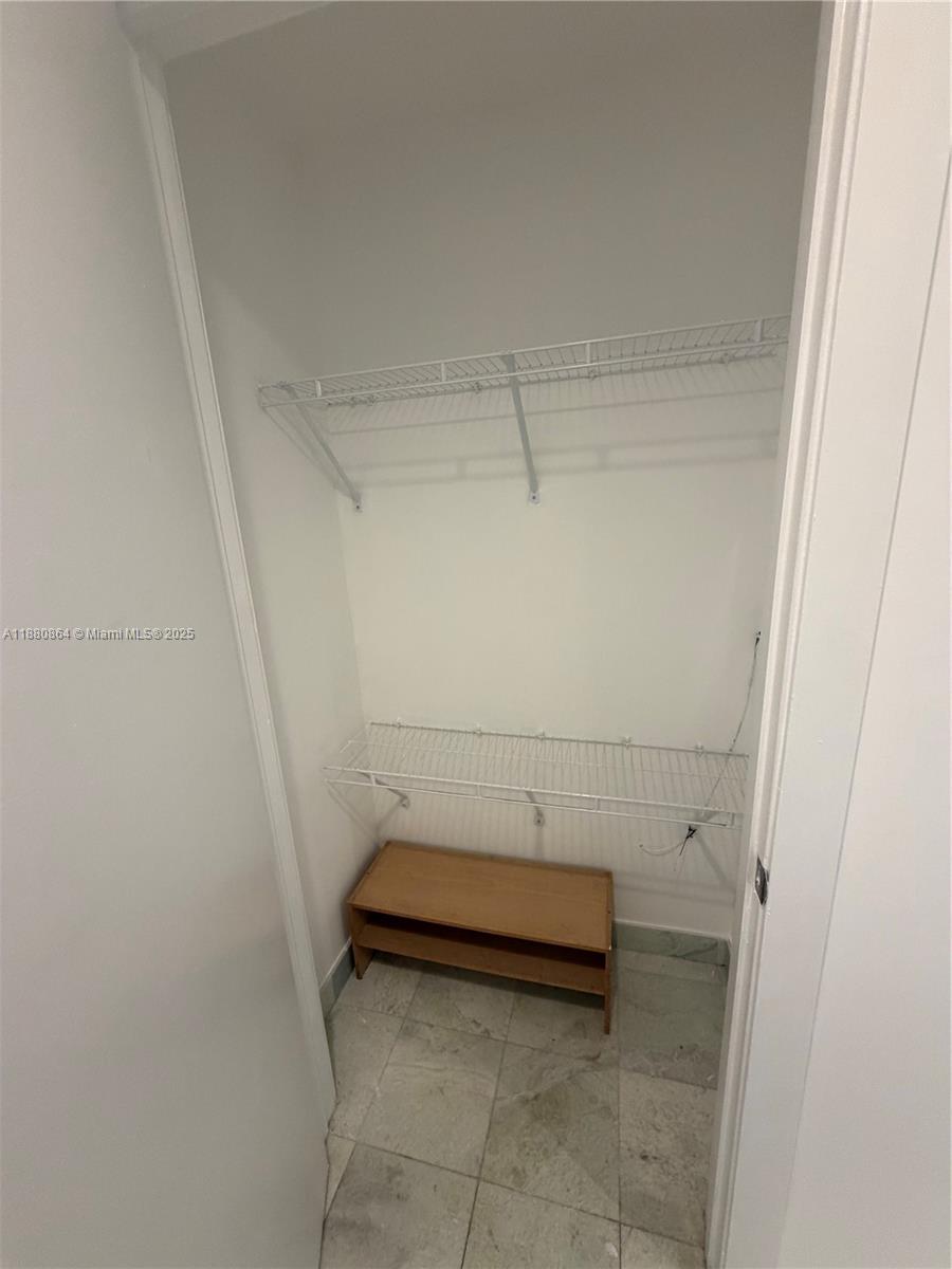 1050 Brickell Ave #2206, Miami FL 33131