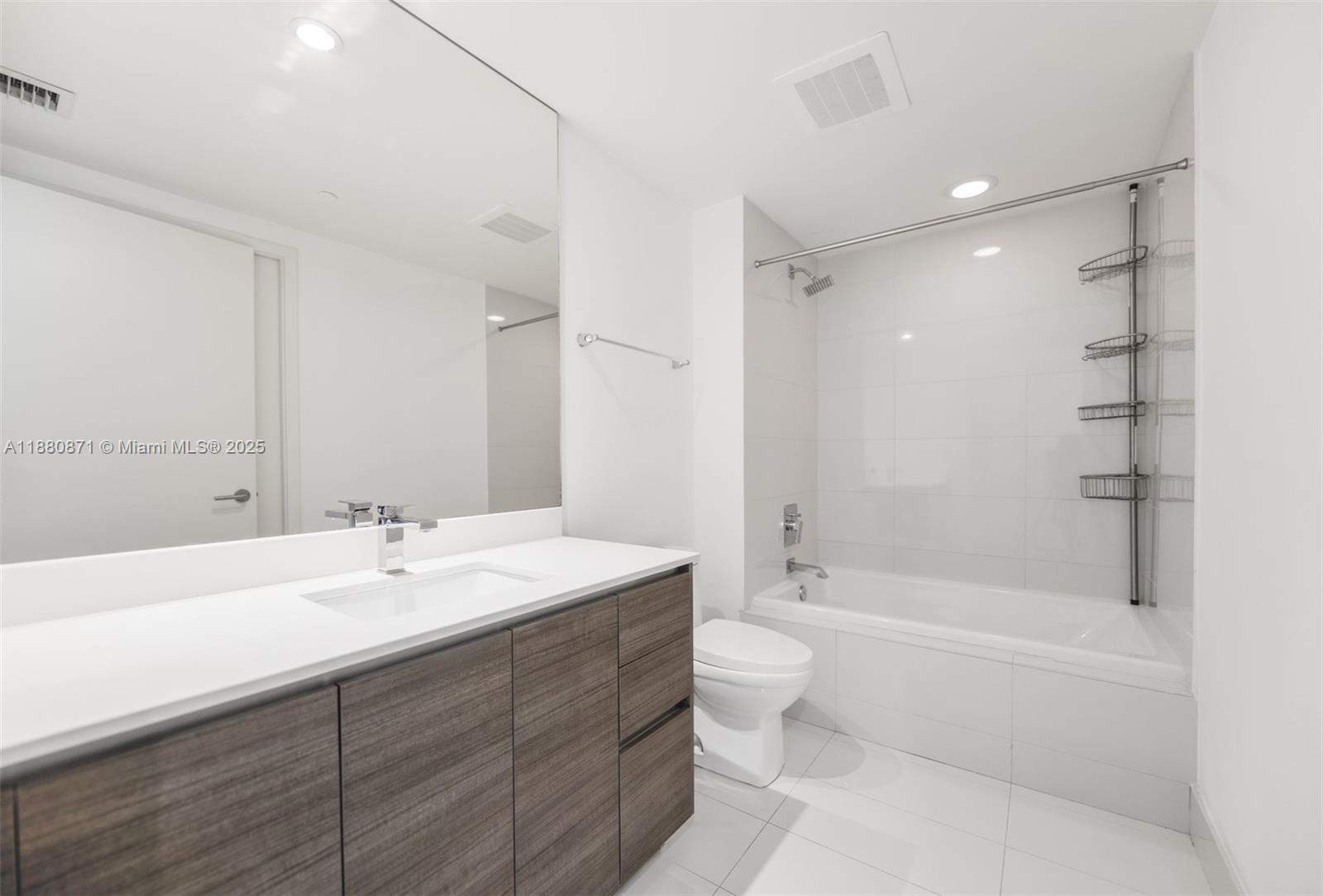 1100 S Miami Ave #3207, Miami FL 33130