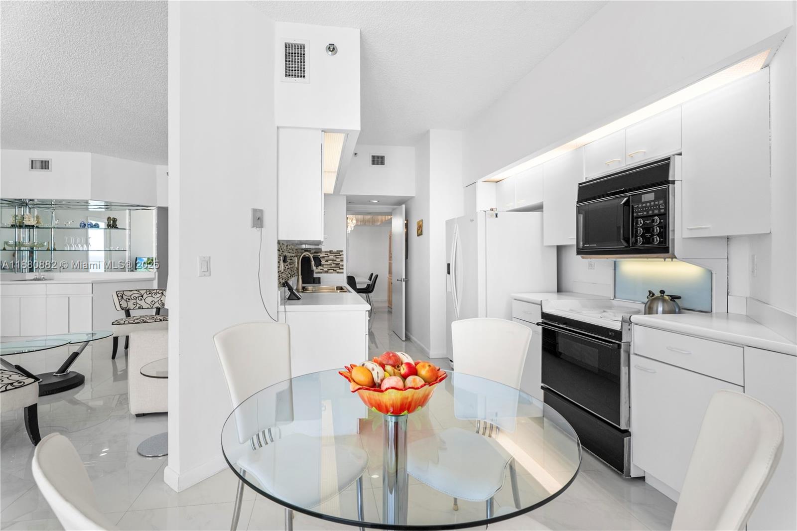 16485 Collins Ave #PH35C, Sunny Isles Beach FL 33160