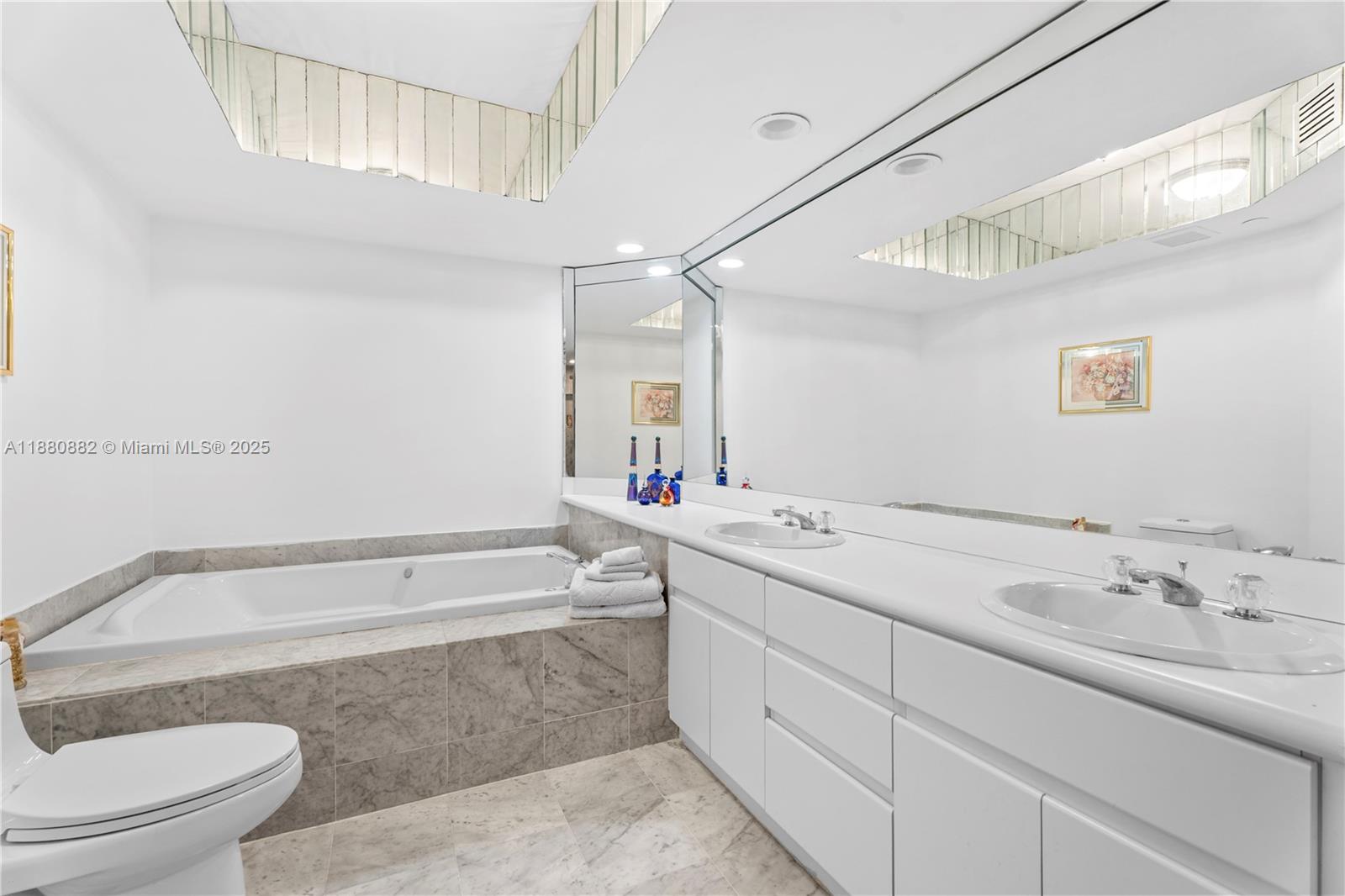 16485 Collins Ave #PH35C, Sunny Isles Beach FL 33160