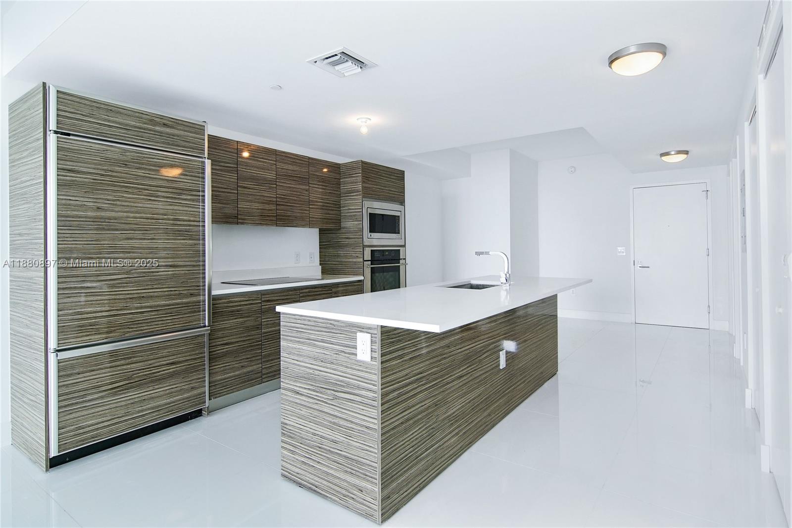 460 NE 28th St #3507, Miami FL 33137