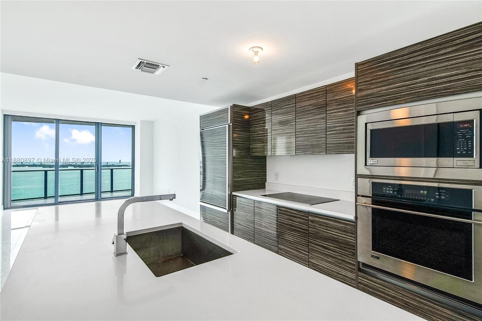 460 NE 28th St #3507, Miami FL 33137
