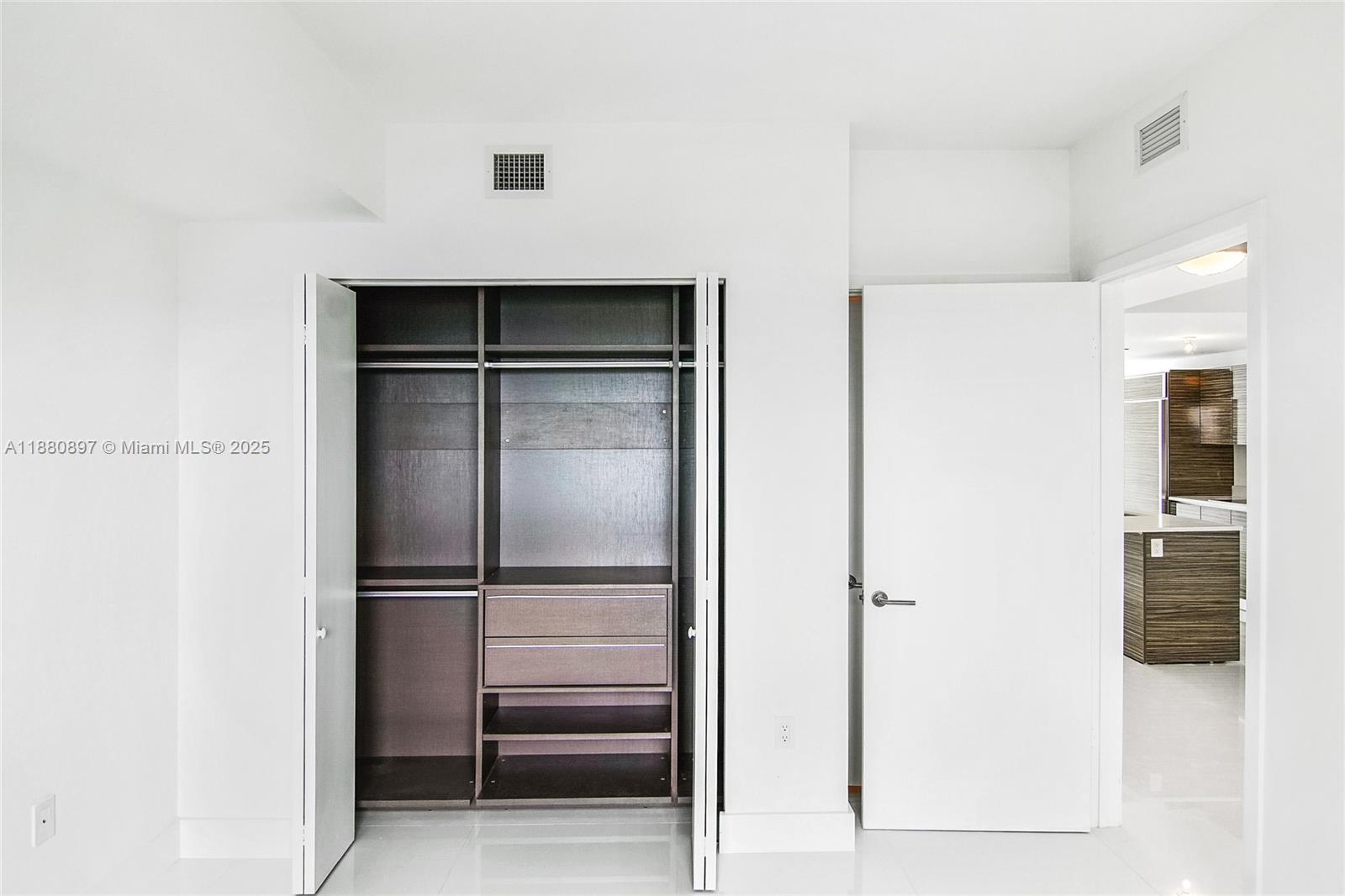 460 NE 28th St #3507, Miami FL 33137