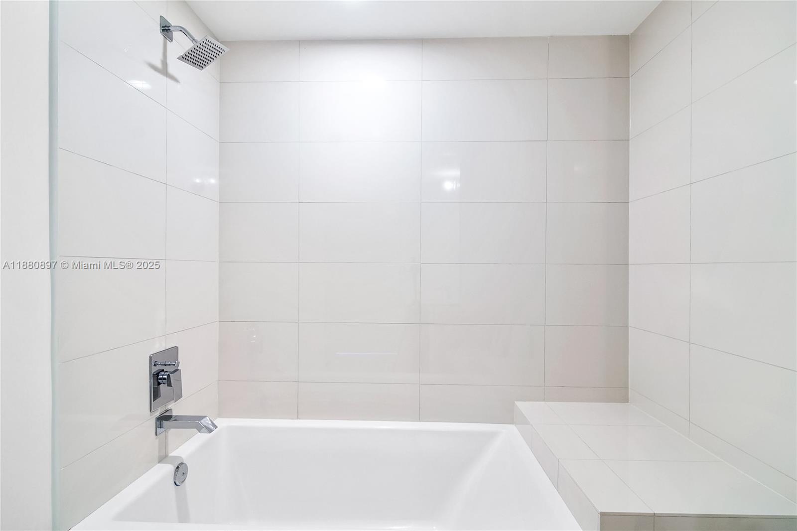 460 NE 28th St #3507, Miami FL 33137