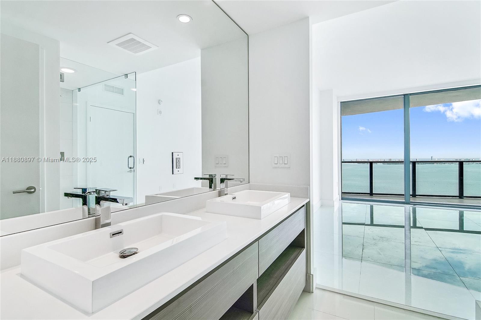 460 NE 28th St #3507, Miami FL 33137